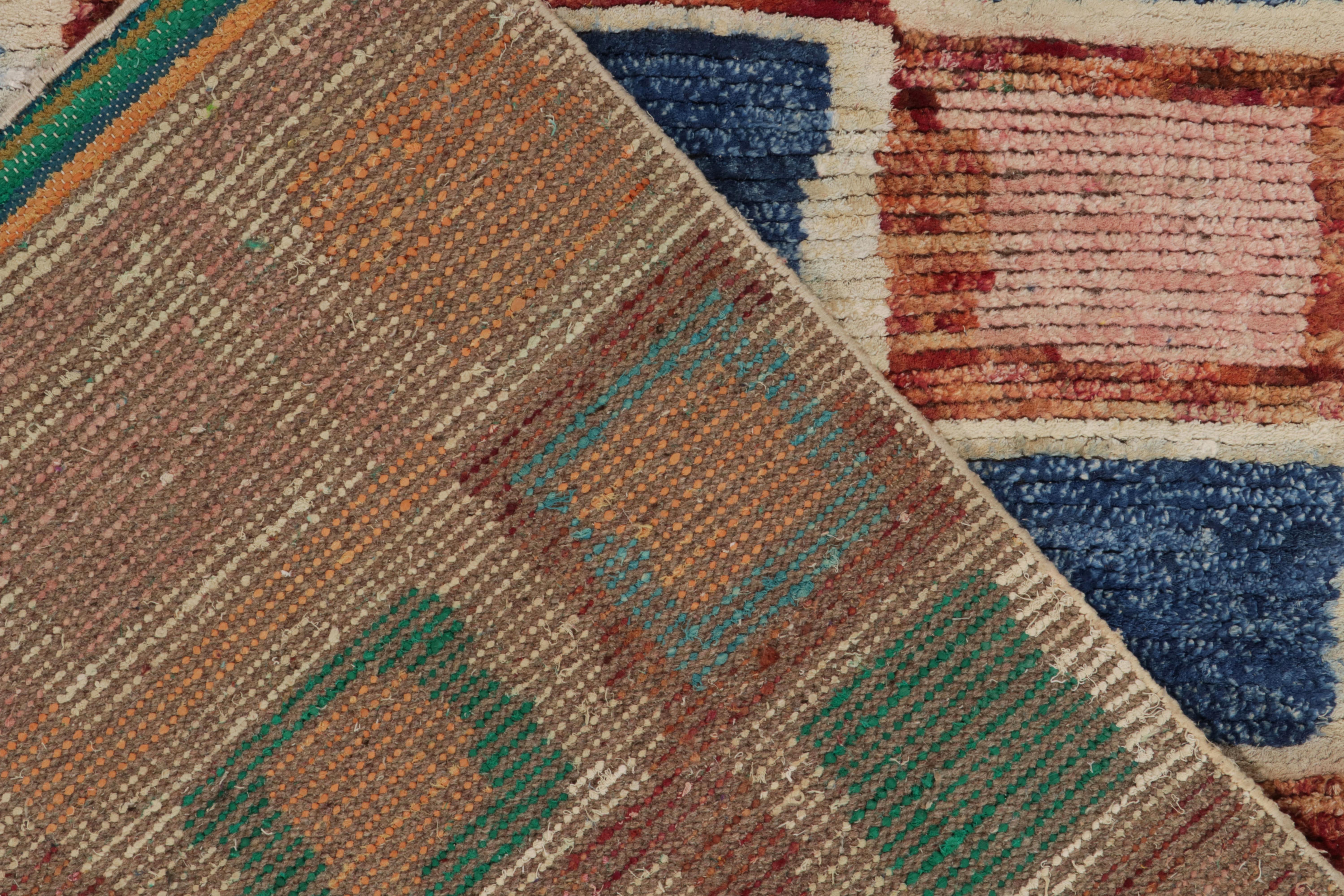 Rug & Kilim's Classic Moroccan Style Rug in Multicolor Geometric Pattern In New Condition For Sale In Long Island City, NY
