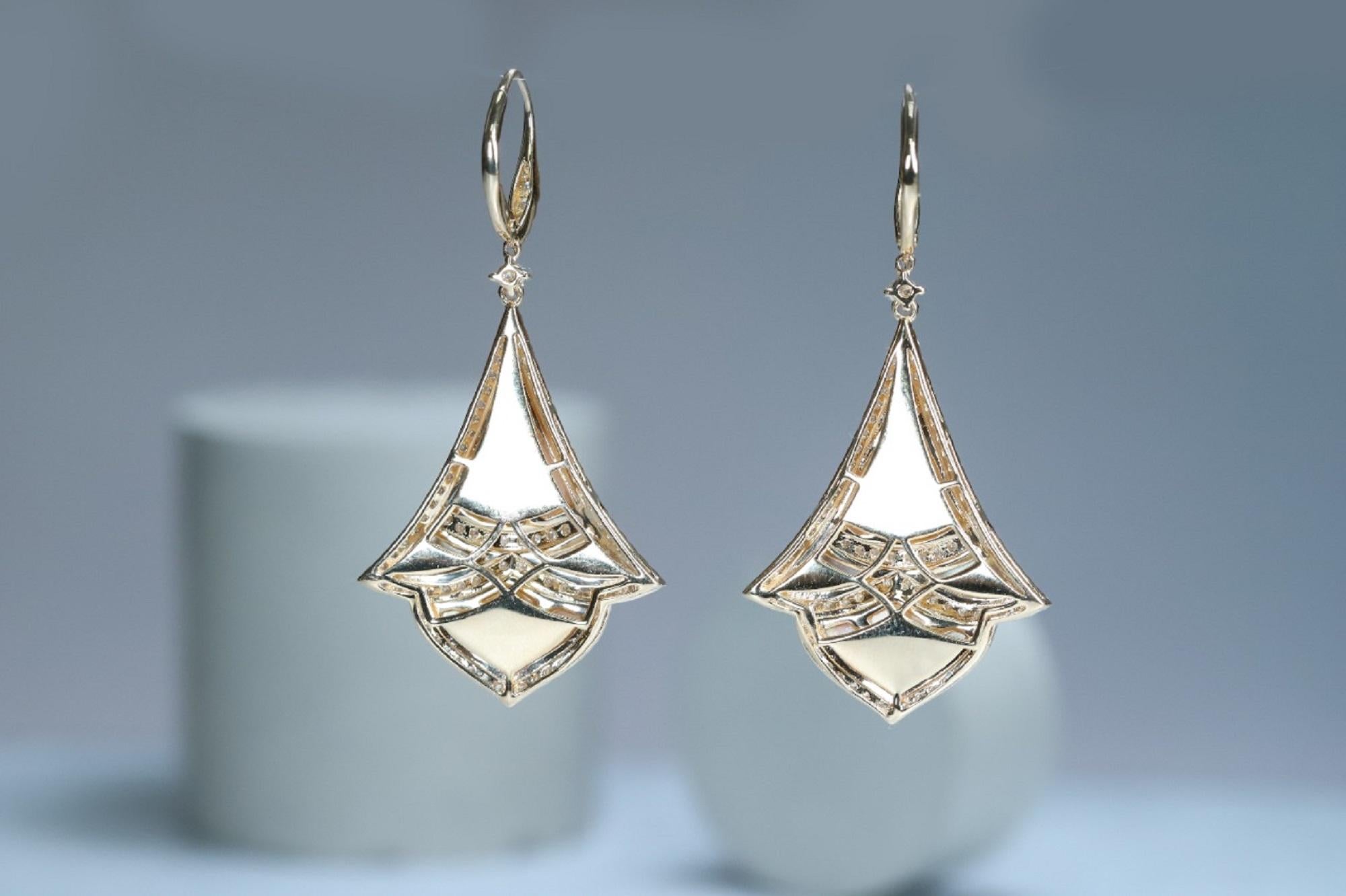 Art Deco Classic Mother of Pearl 14k Yellow Gold with Diamond Accents Cocktail Earring