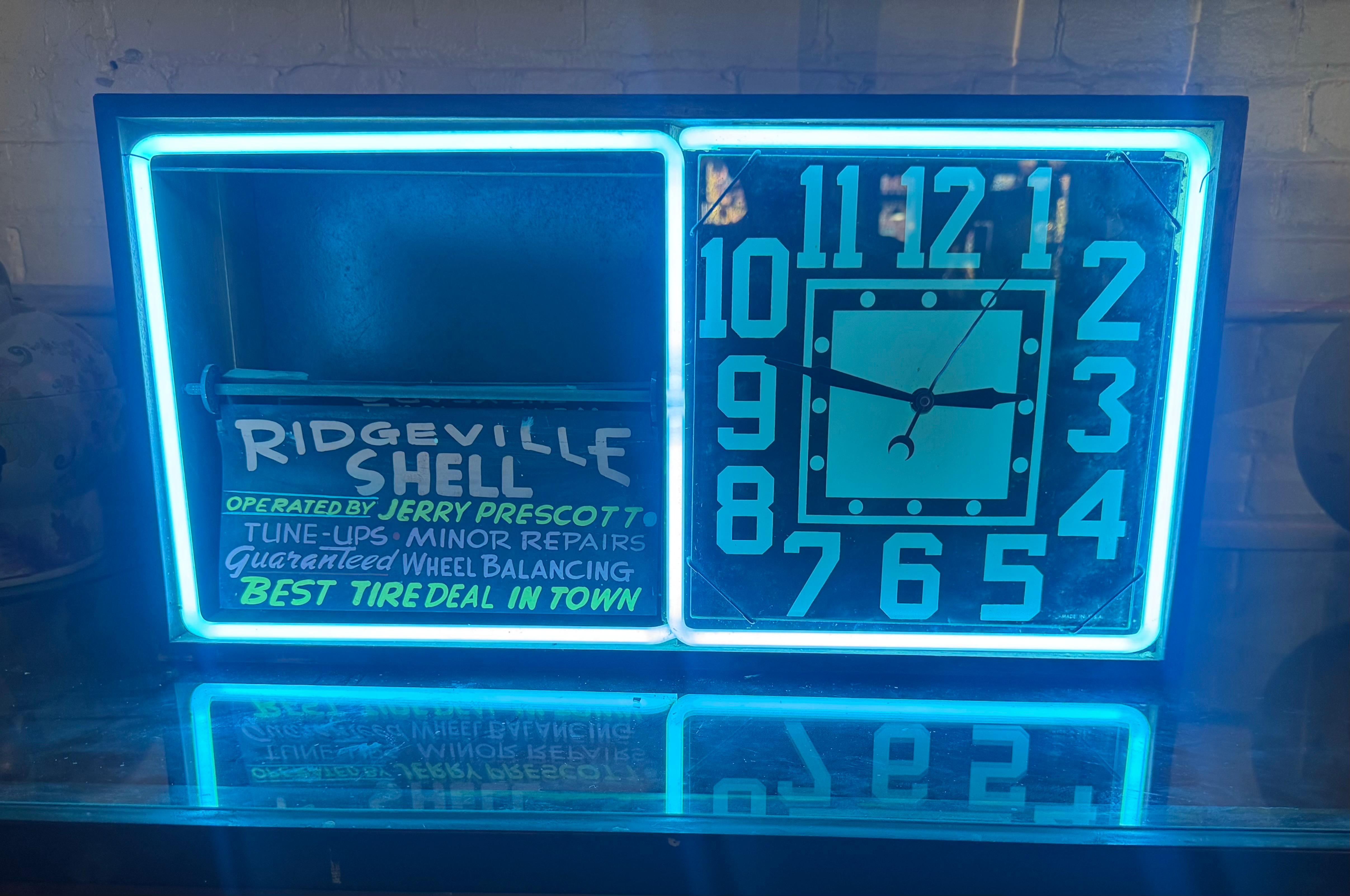 Classic Motion Action Ad Neon Advertizing Clock For Sale 2