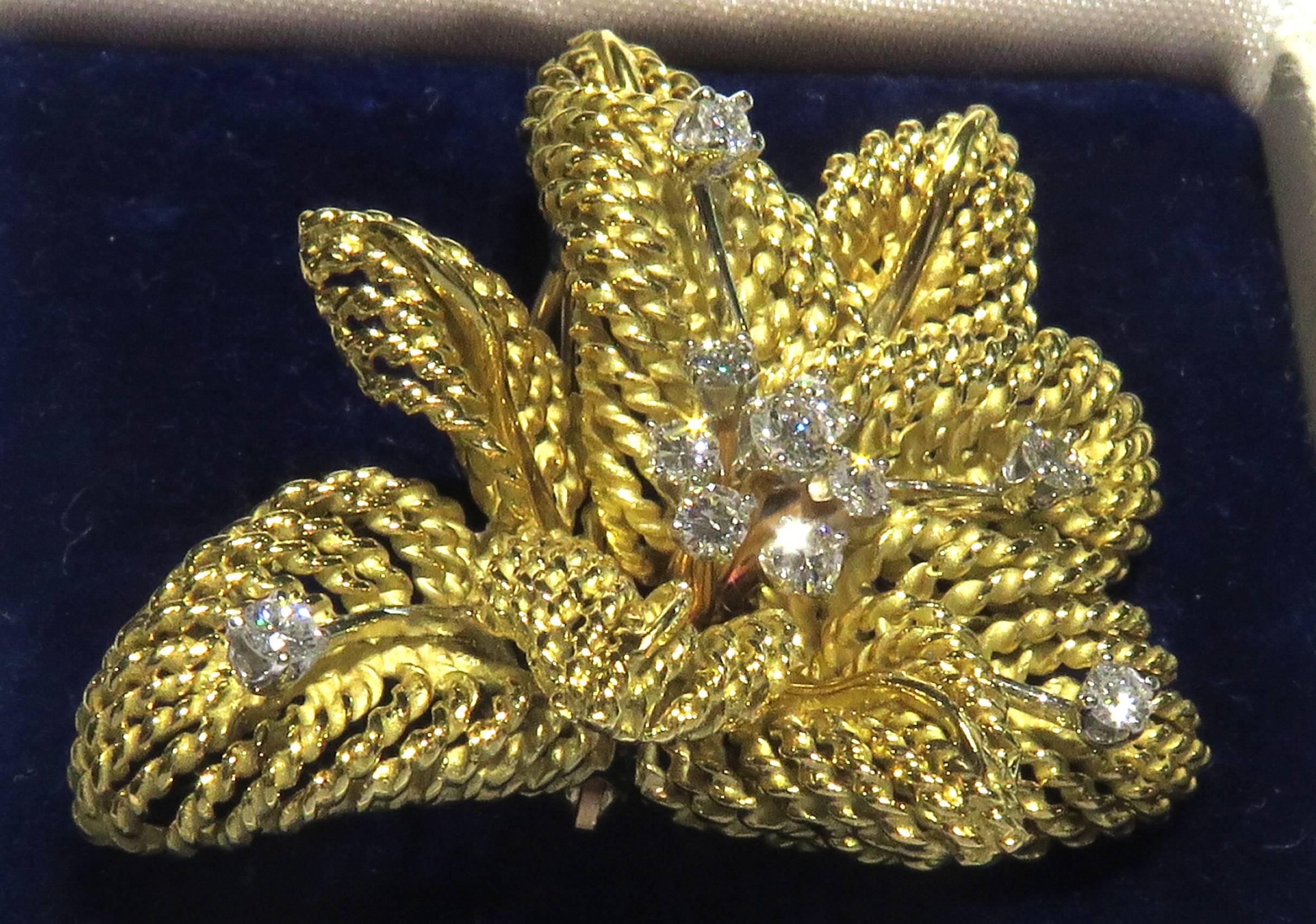 Classic Multi Leaf Design Diamond Gold Flower Motif Pin 4