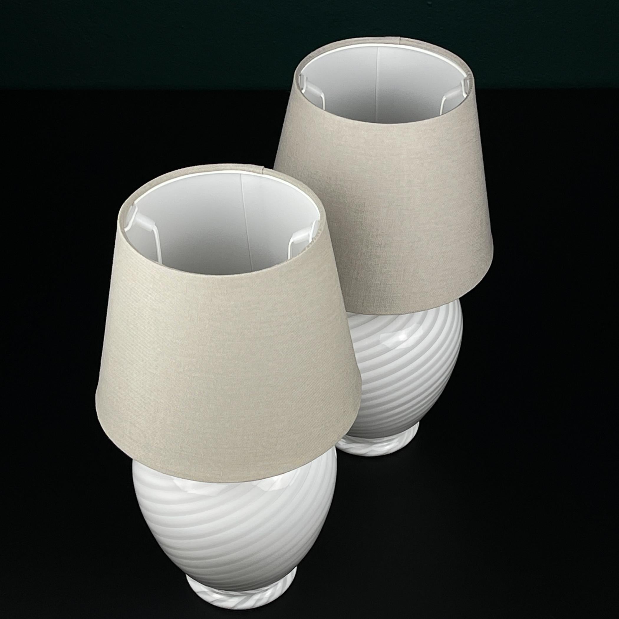 Classic Murano glass table lamps, Italy 1970s, Set of 2 For Sale 8