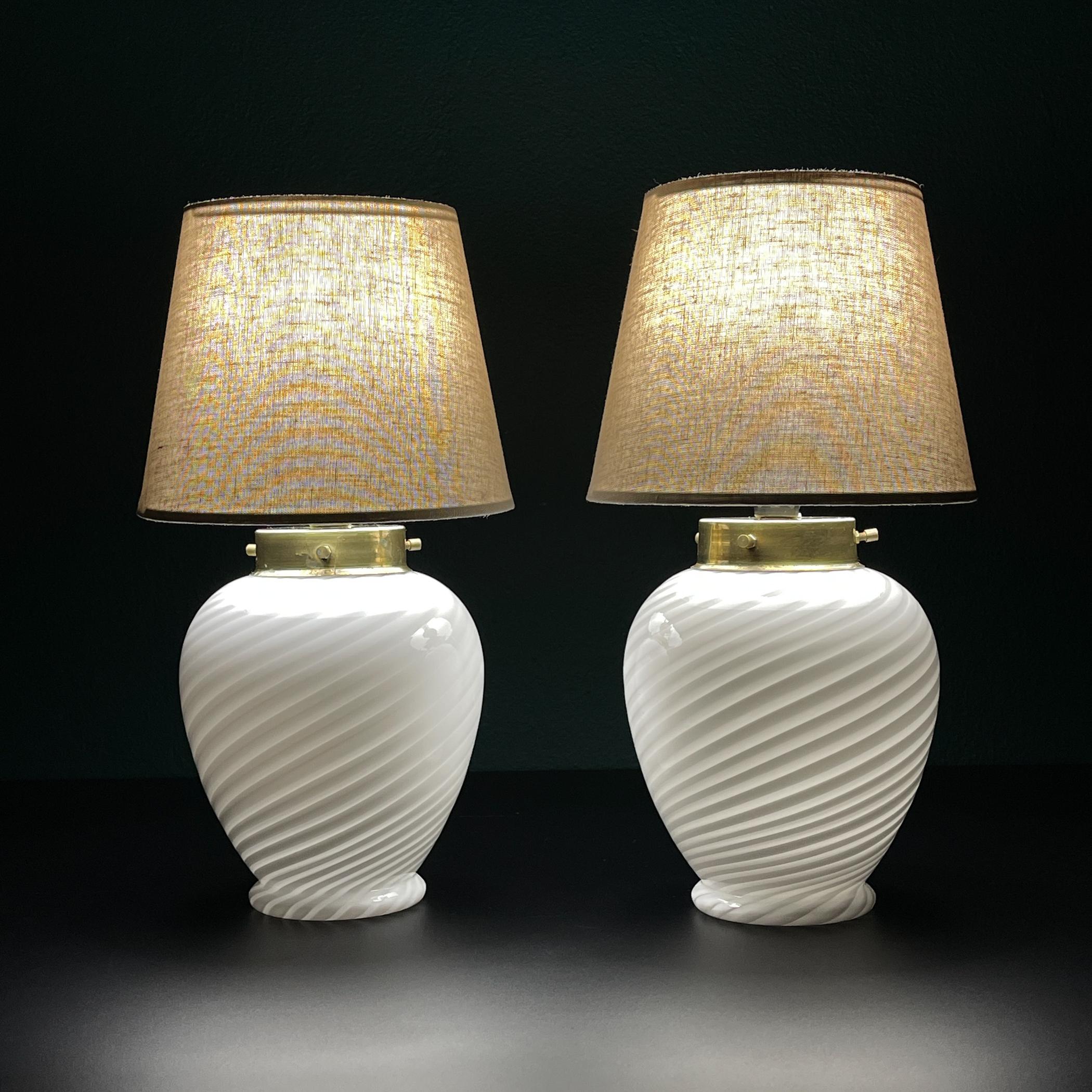 Mid-Century Modern Classic Murano glass table lamps, Italy 1970s, Set of 2 For Sale