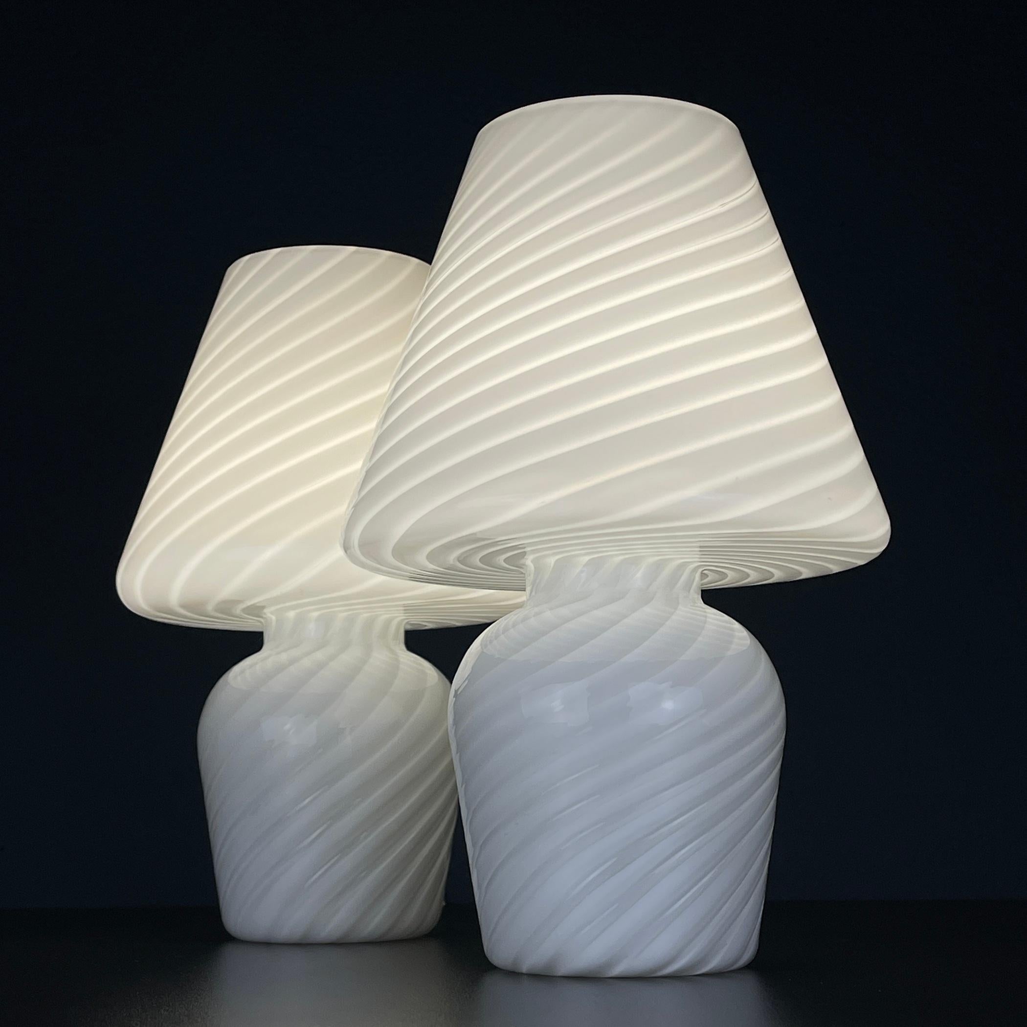 20th Century Classic murano table lamps Mushroom Italy 1970s Set of 2 For Sale