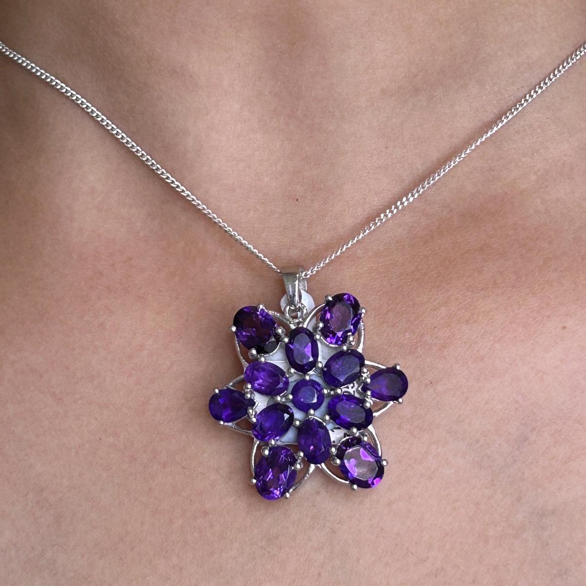Mixed Cut Classic Natural Amethyst 12.45 ct Cluster Pendant in 925 Solid Silver For Mom For Sale