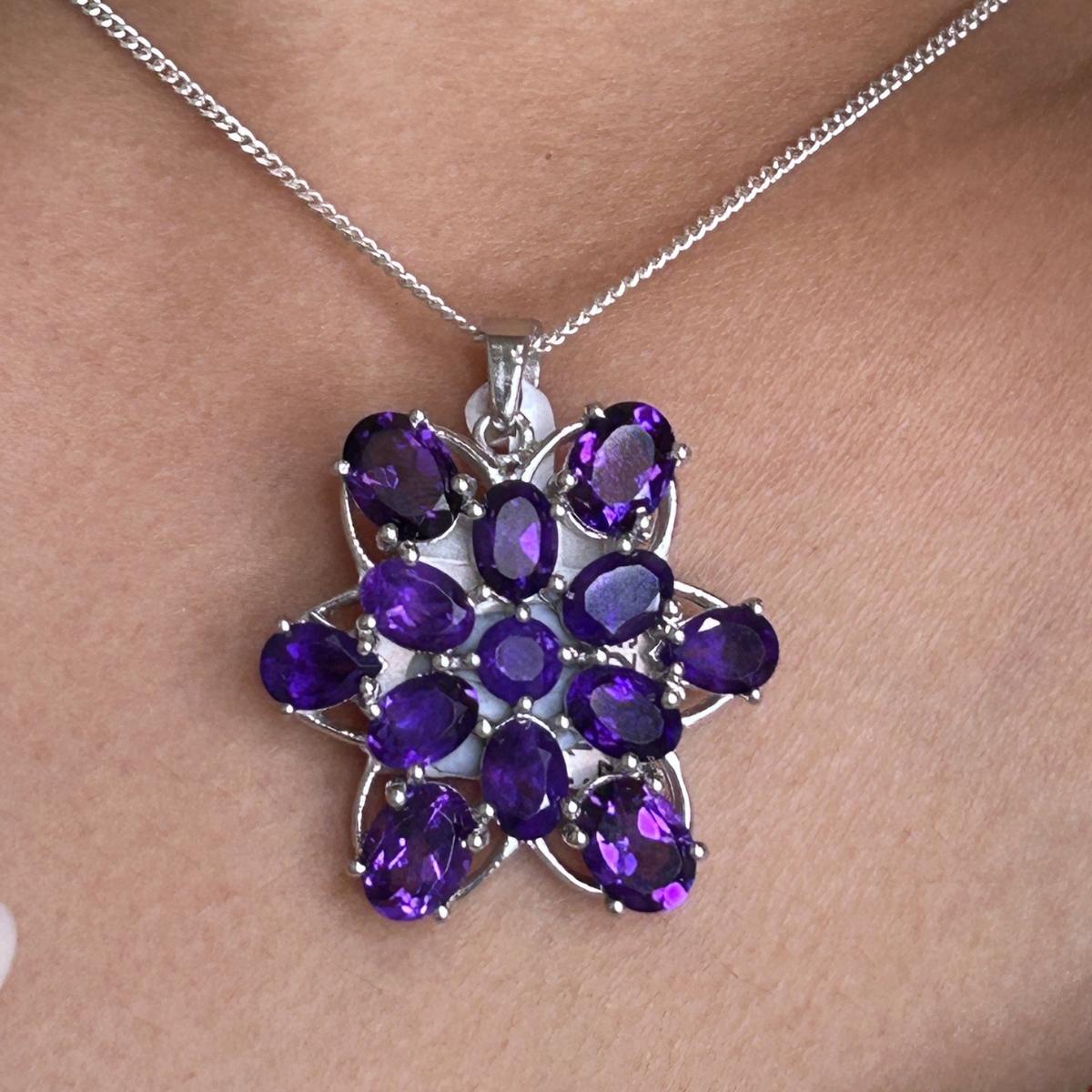 Classic Natural Amethyst 12.45 ct Cluster Pendant in 925 Solid Silver For Mom For Sale 2