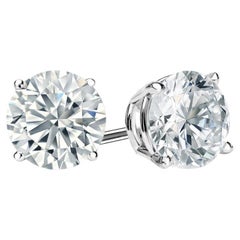 Orecchini classici con diamante naturale da 1,50 ctw in oro bianco 14K
