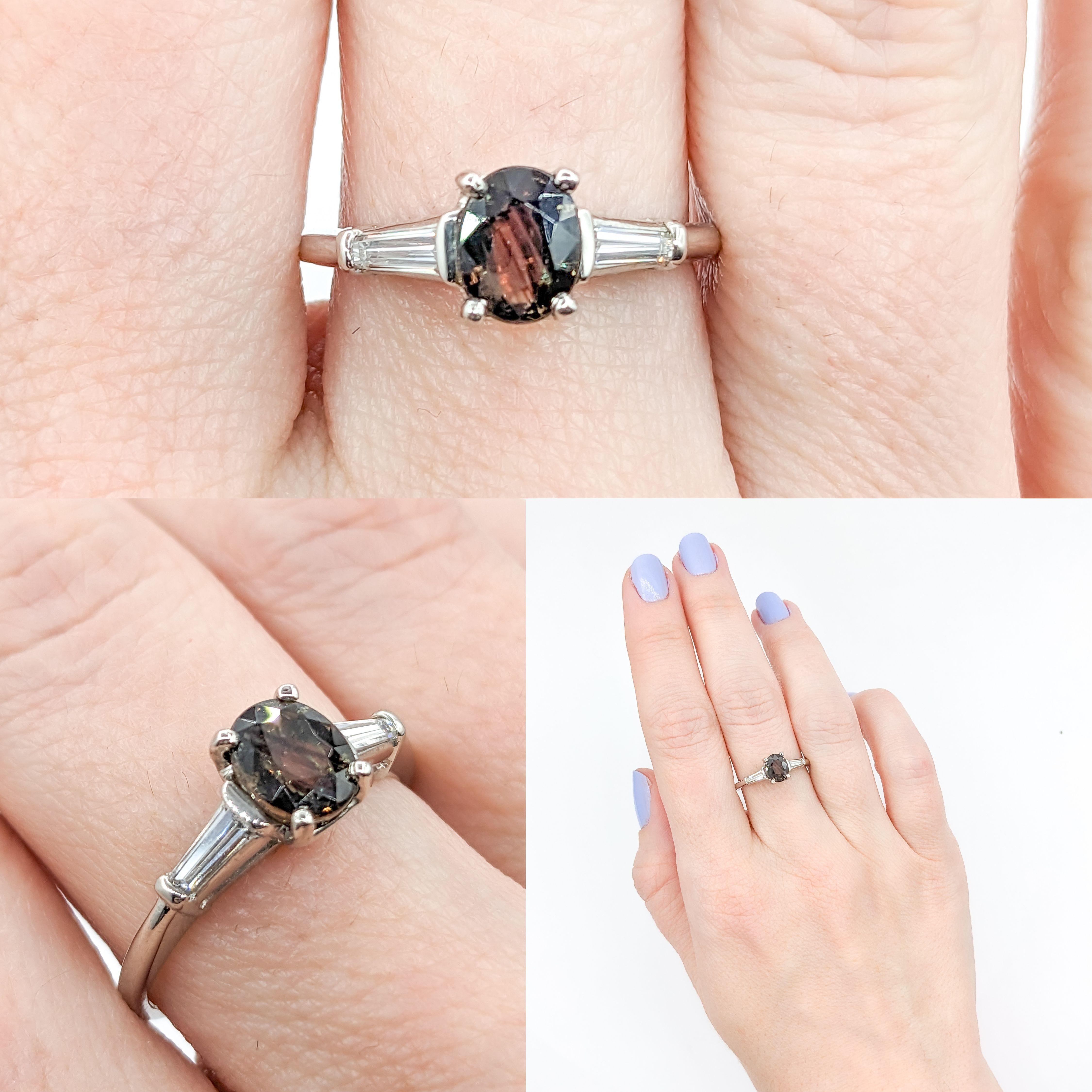 Klassischer natürlicher Madagaskar Alexandrit & Diamant Ring in Platin (Moderne)
