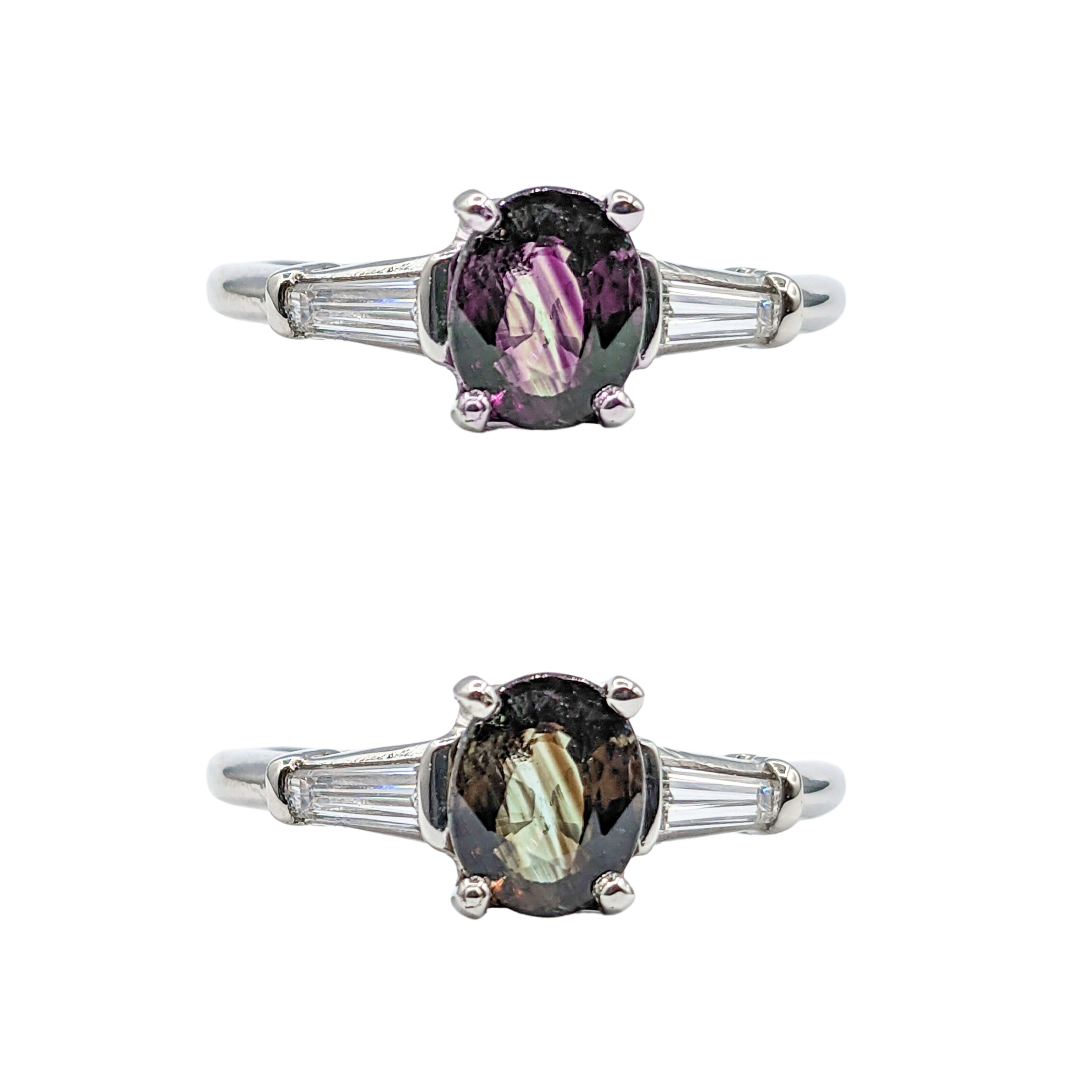 Klassischer natürlicher Madagaskar Alexandrit & Diamant Ring in Platin (Ovalschliff)