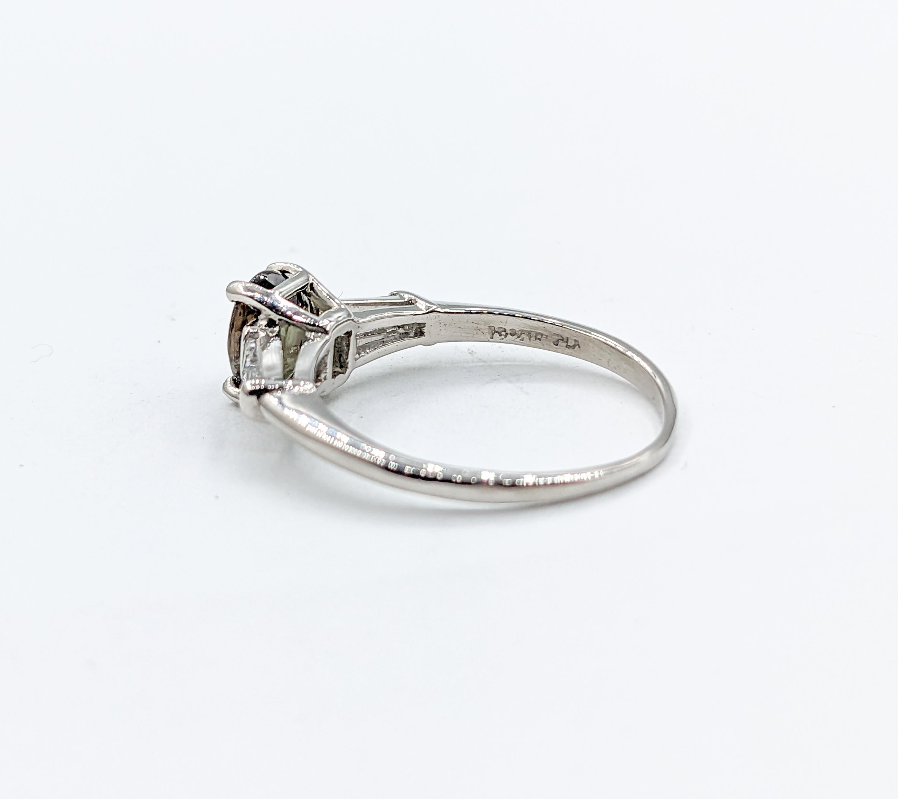 Klassischer natürlicher Madagaskar Alexandrit & Diamant Ring in Platin 3