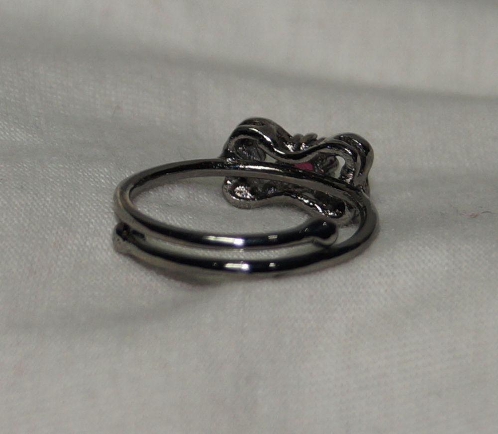 Retro Classic Natural rose cut diamond Burma ruby 925 silver adjustable bow ring For Sale