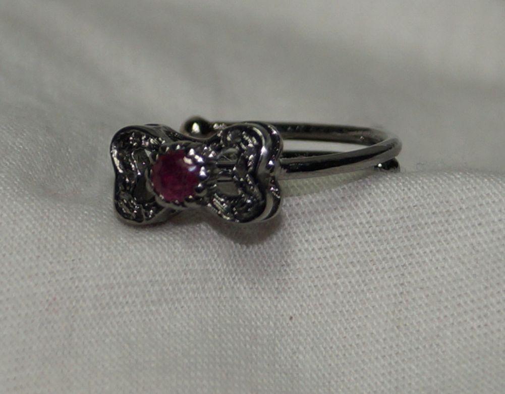 Classic Natural rose cut diamond Burma ruby 925 silver adjustable bow ring In New Condition For Sale In Delhi, DL