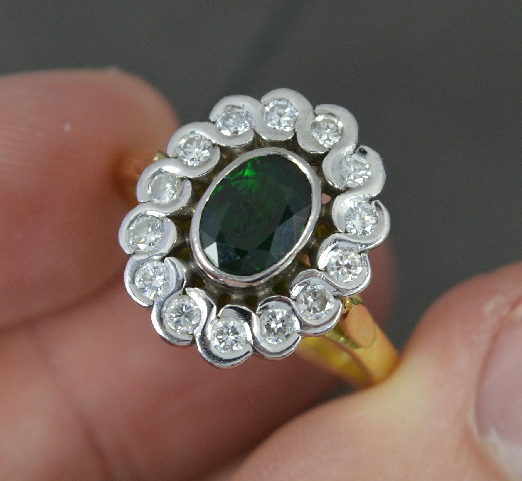 Classic Natural Tourmaline and Diamond 18ct Gold Cluster Ring For Sale 2