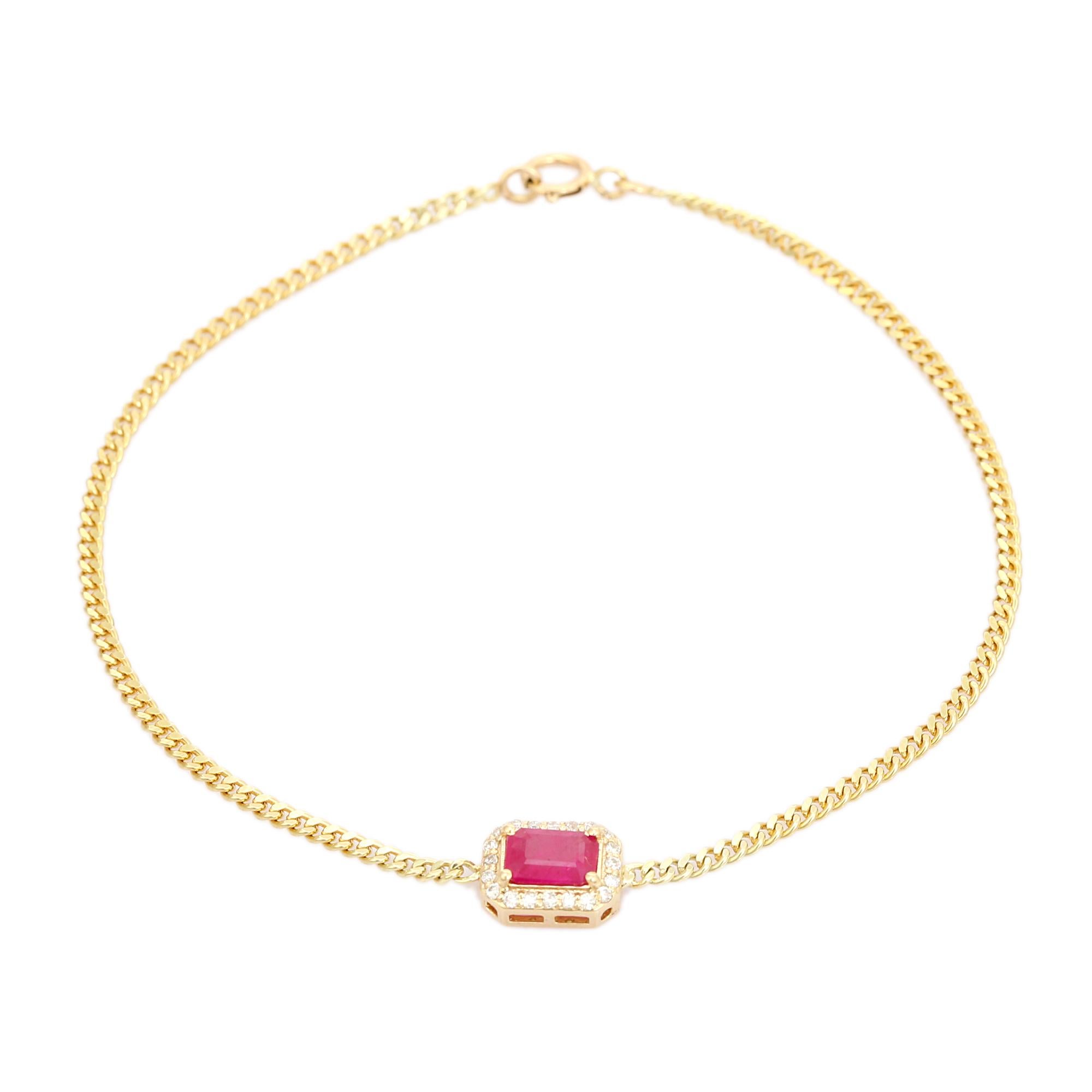Moderno Bracciale classico a catena con rubino taglio ottagono e diamanti a raggiera in oro giallo 14k in vendita