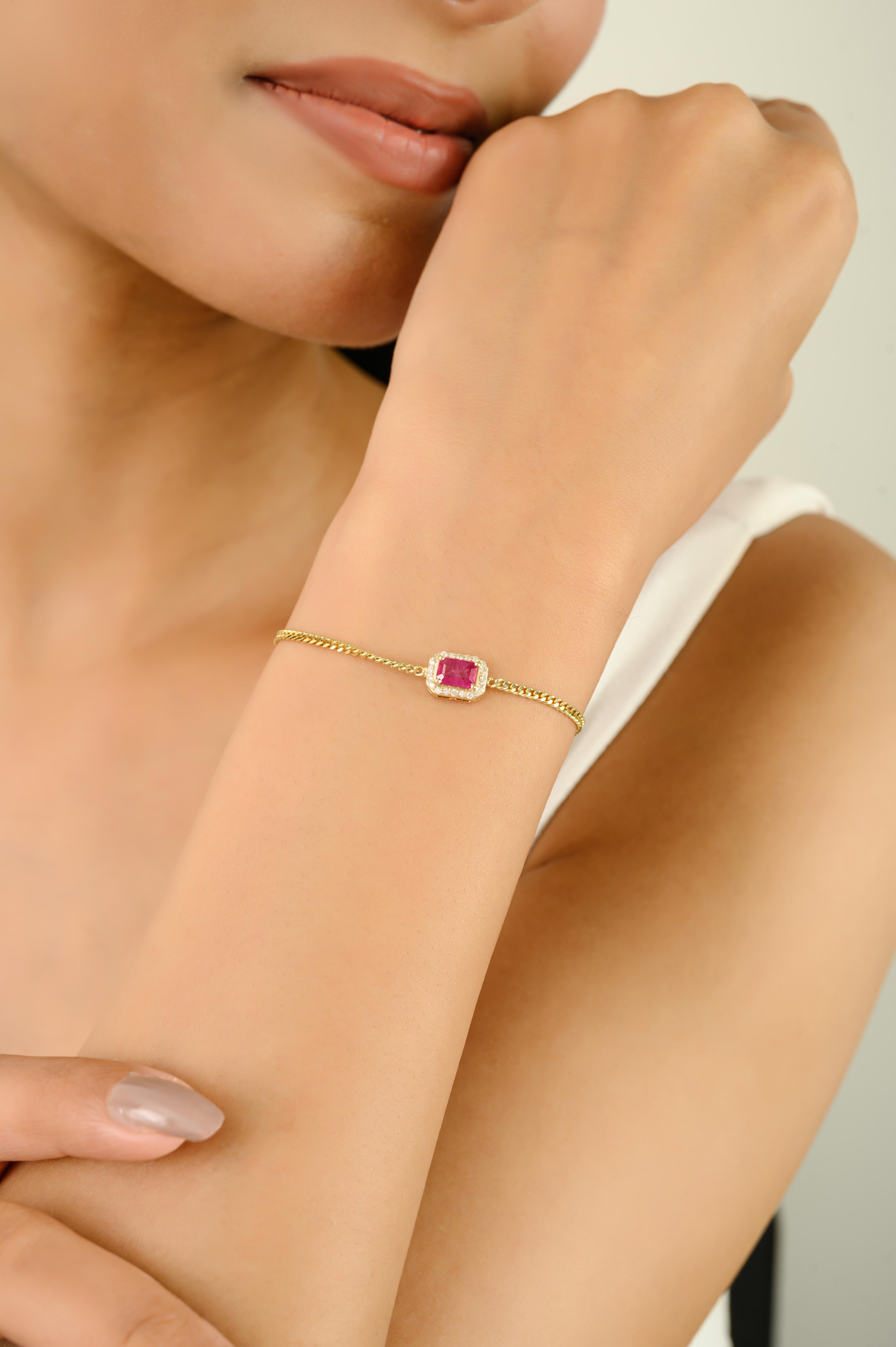 Donna Bracciale classico a catena con rubino taglio ottagono e diamanti a raggiera in oro giallo 14k in vendita