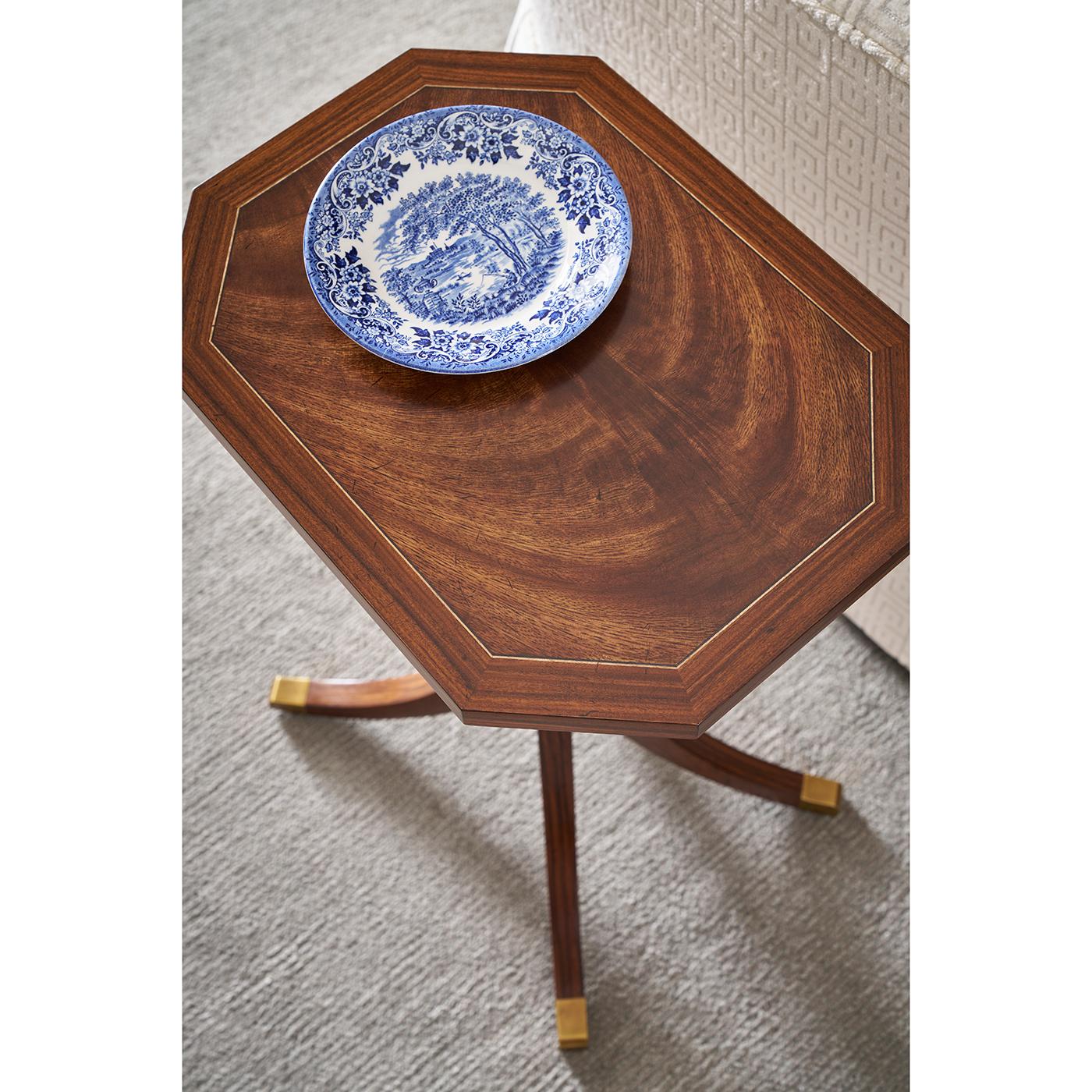 Neoclassical Classic Octagonal Accent Table For Sale