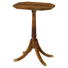 Tavolino ottagonale classico