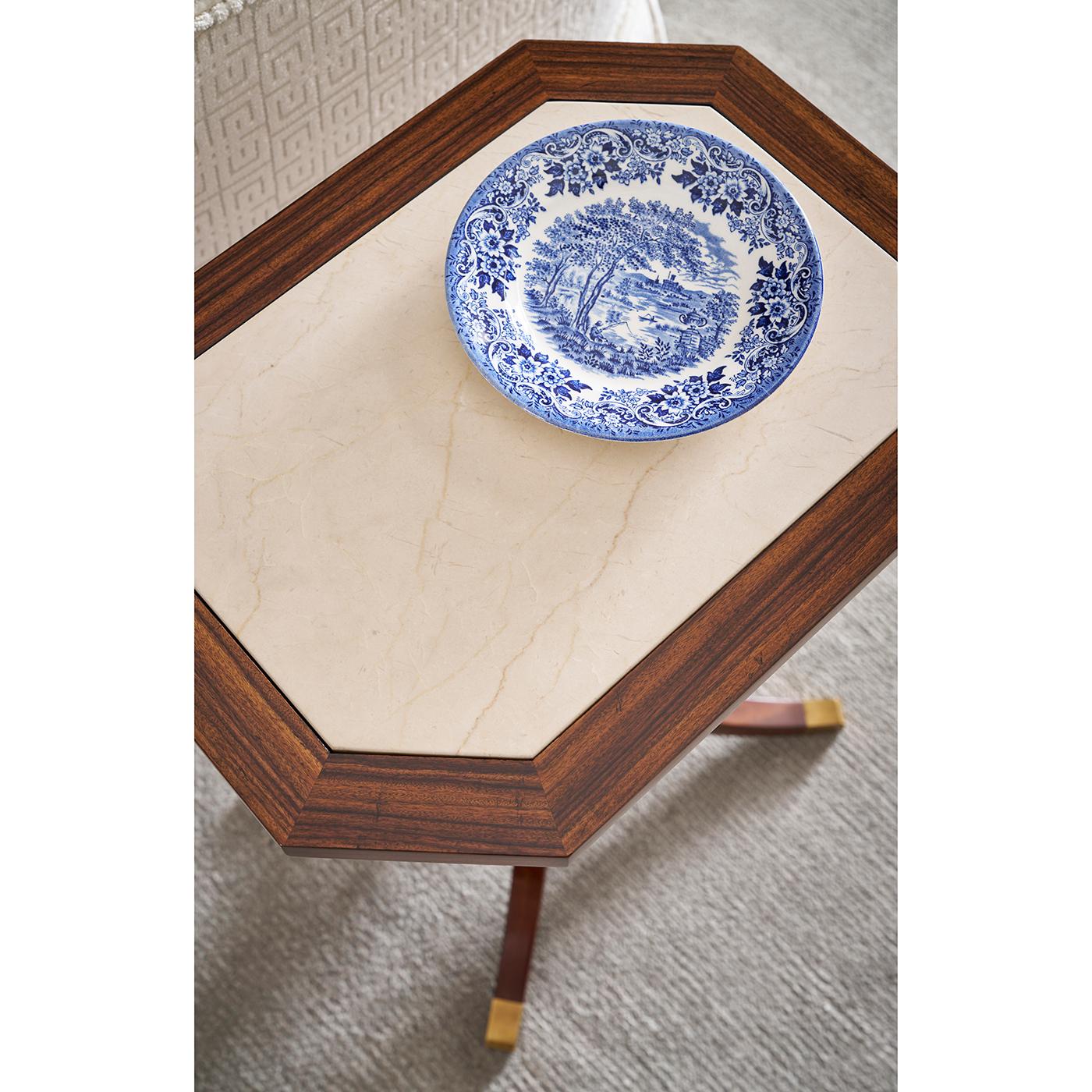 Neoclassical Classic Octagonal Marble Top Accent Table For Sale