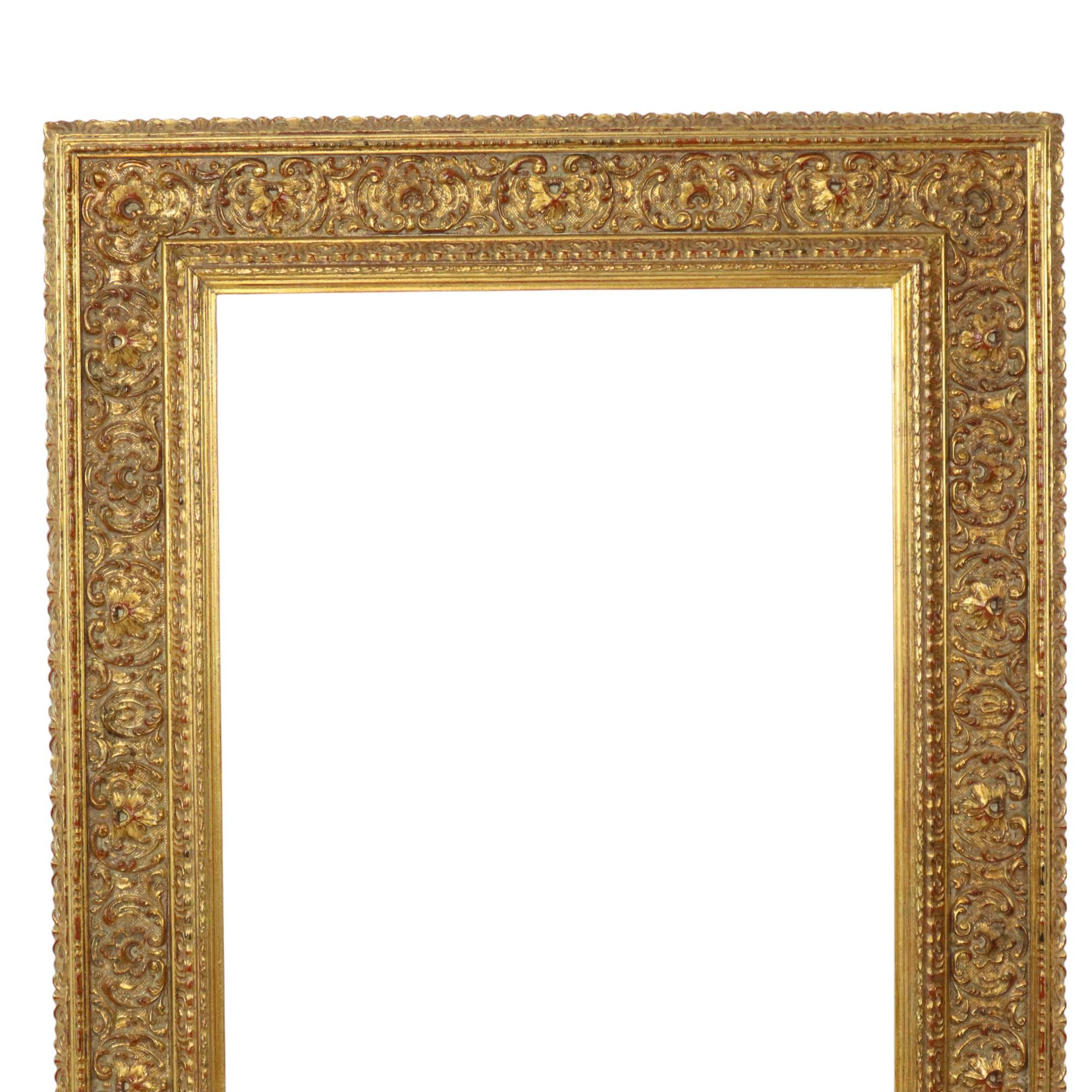 European Classic Old Wooden Baroque Rococo Style Frame Gold 69x59cm For Sale