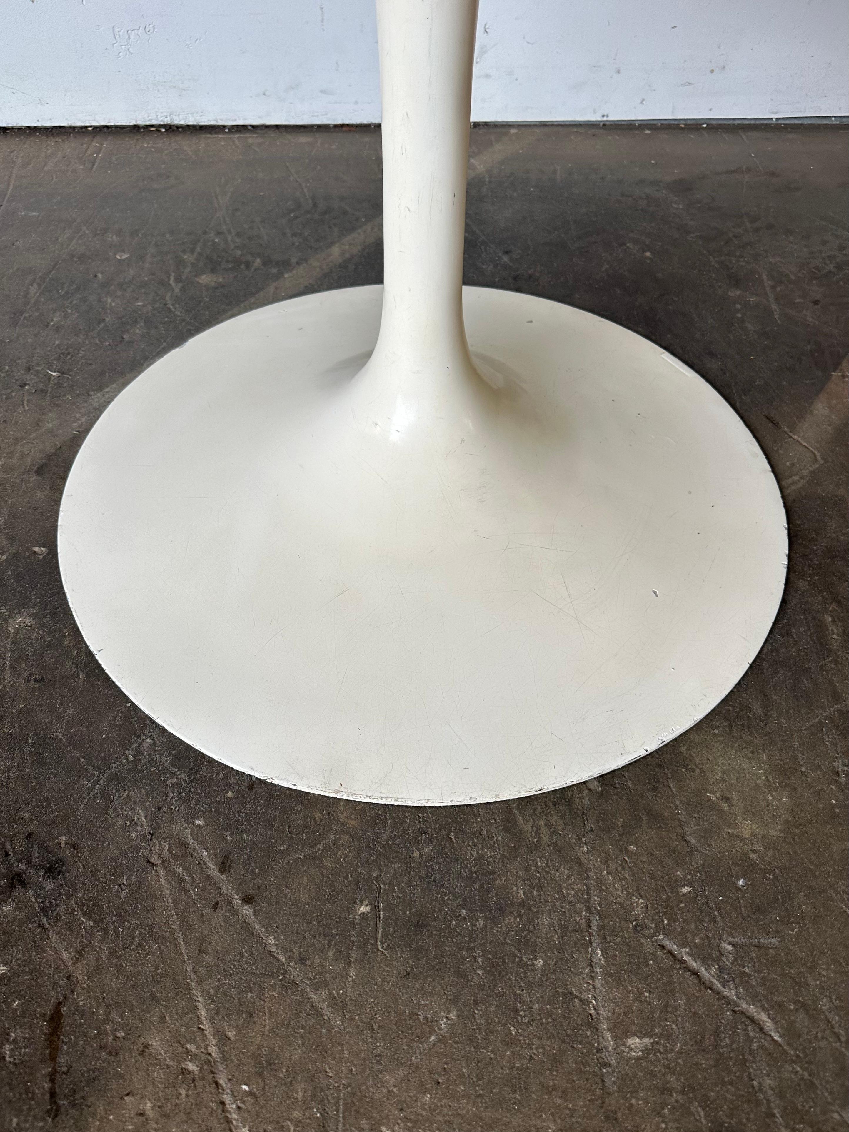 Iron Classic Original Tulip Dining Table by Eero Saarinen for Knoll