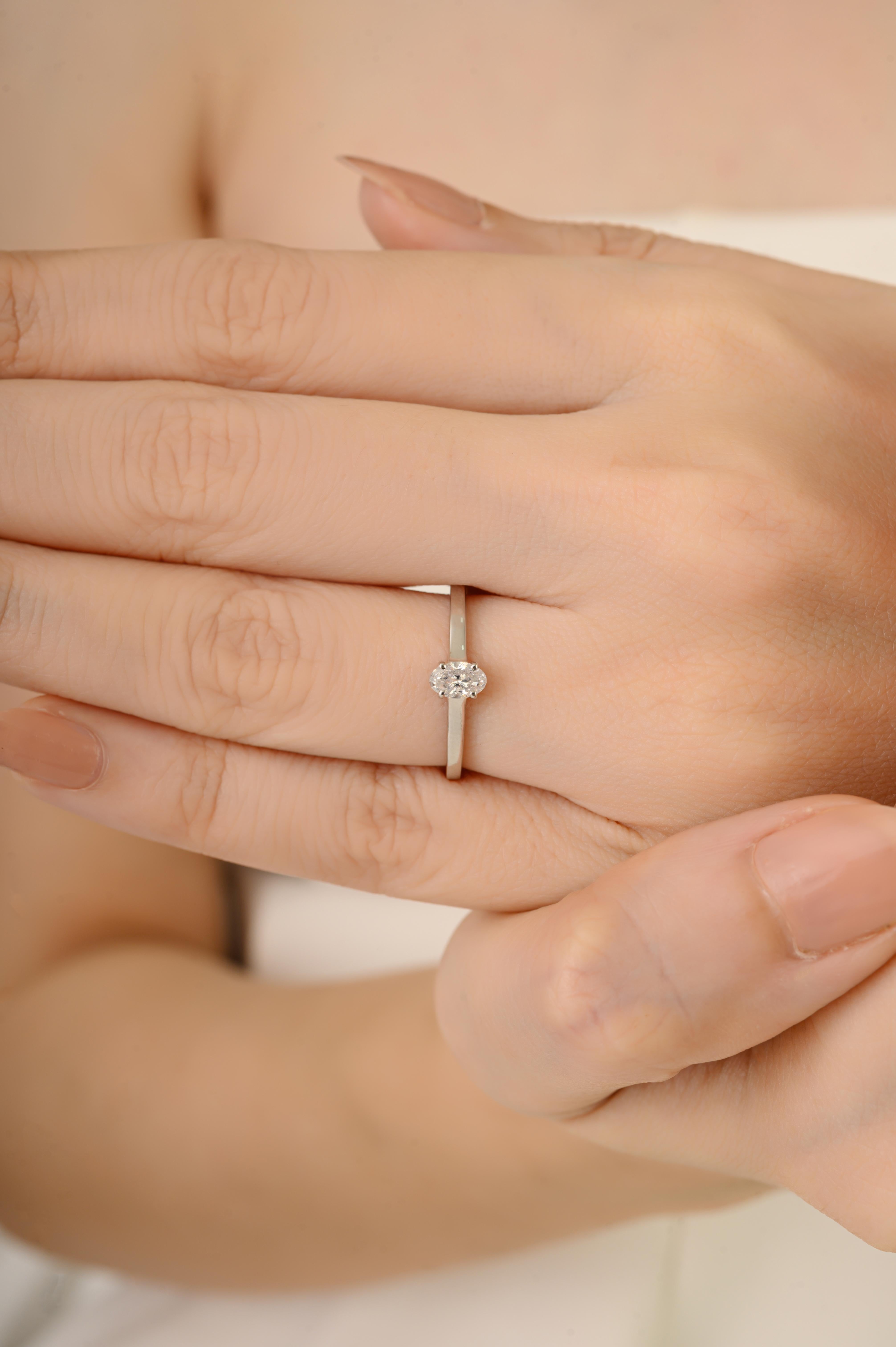 Im Angebot: Klassischer ovaler Diamant Solitär Ring in Zackenfassung 14K Weißgold Geschenk für Sie () 4