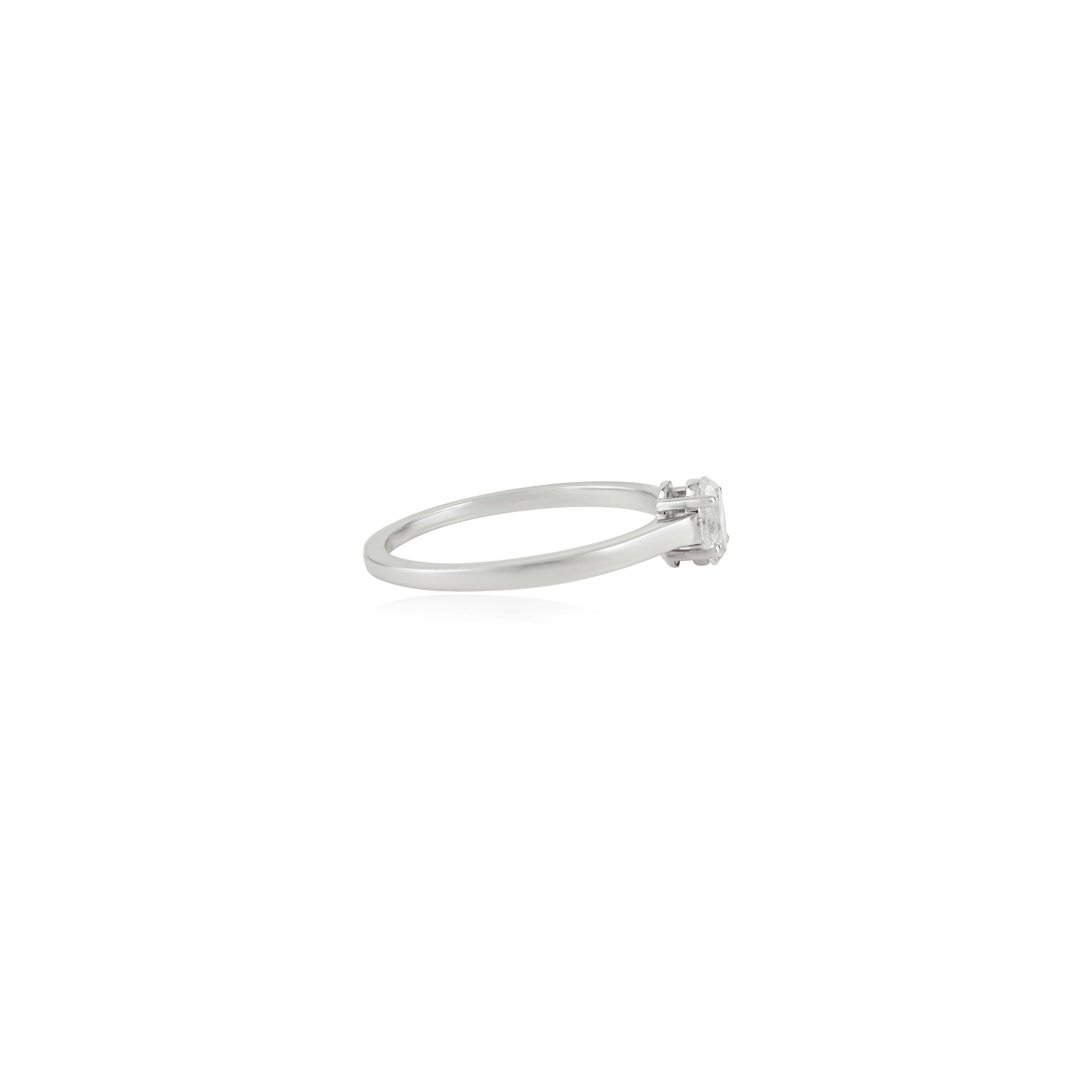 Im Angebot: Klassischer ovaler Diamant Solitär Ring in Zackenfassung 14K Weißgold Geschenk für Sie () 5