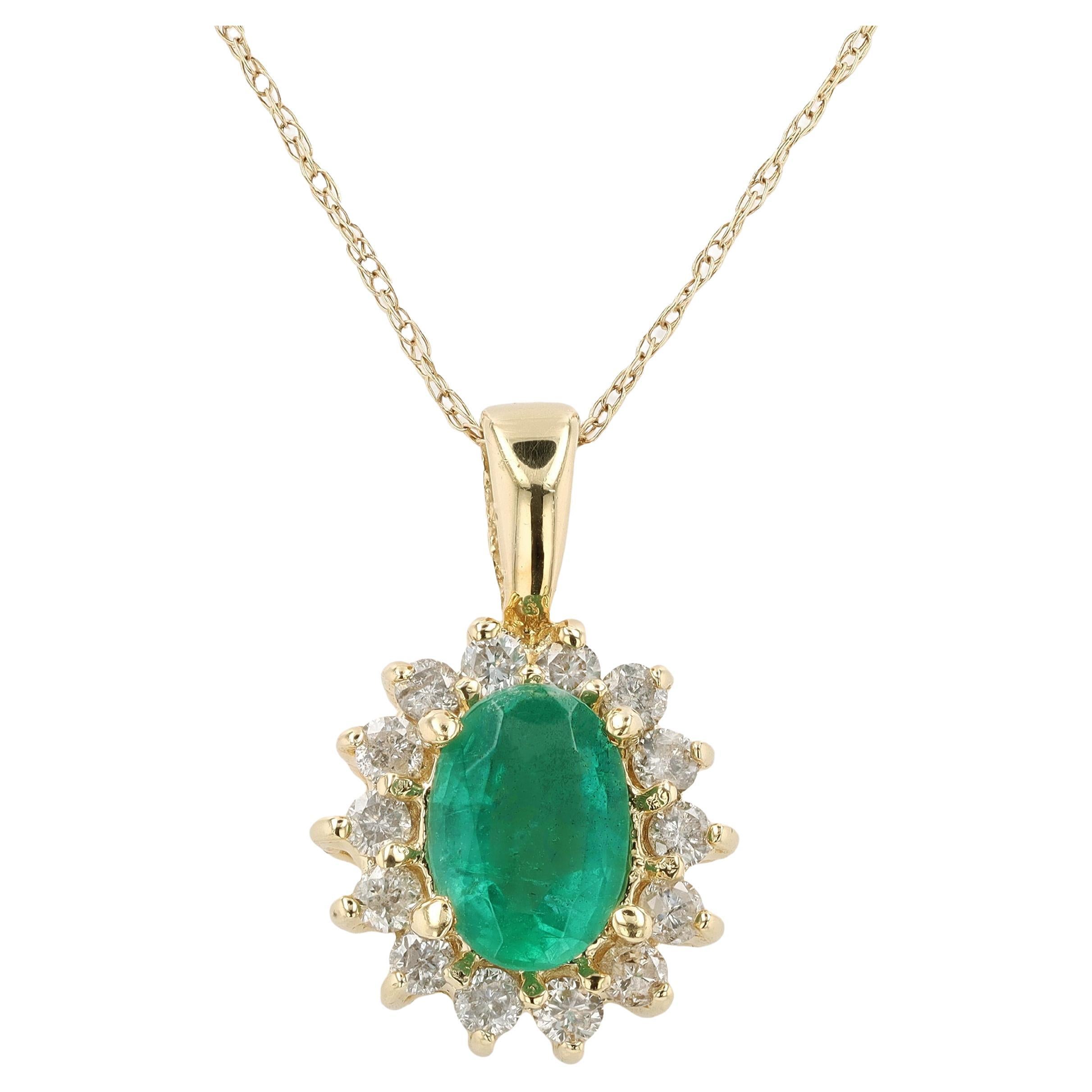 Classic Oval Emerald and Diamond Necklace For Sale