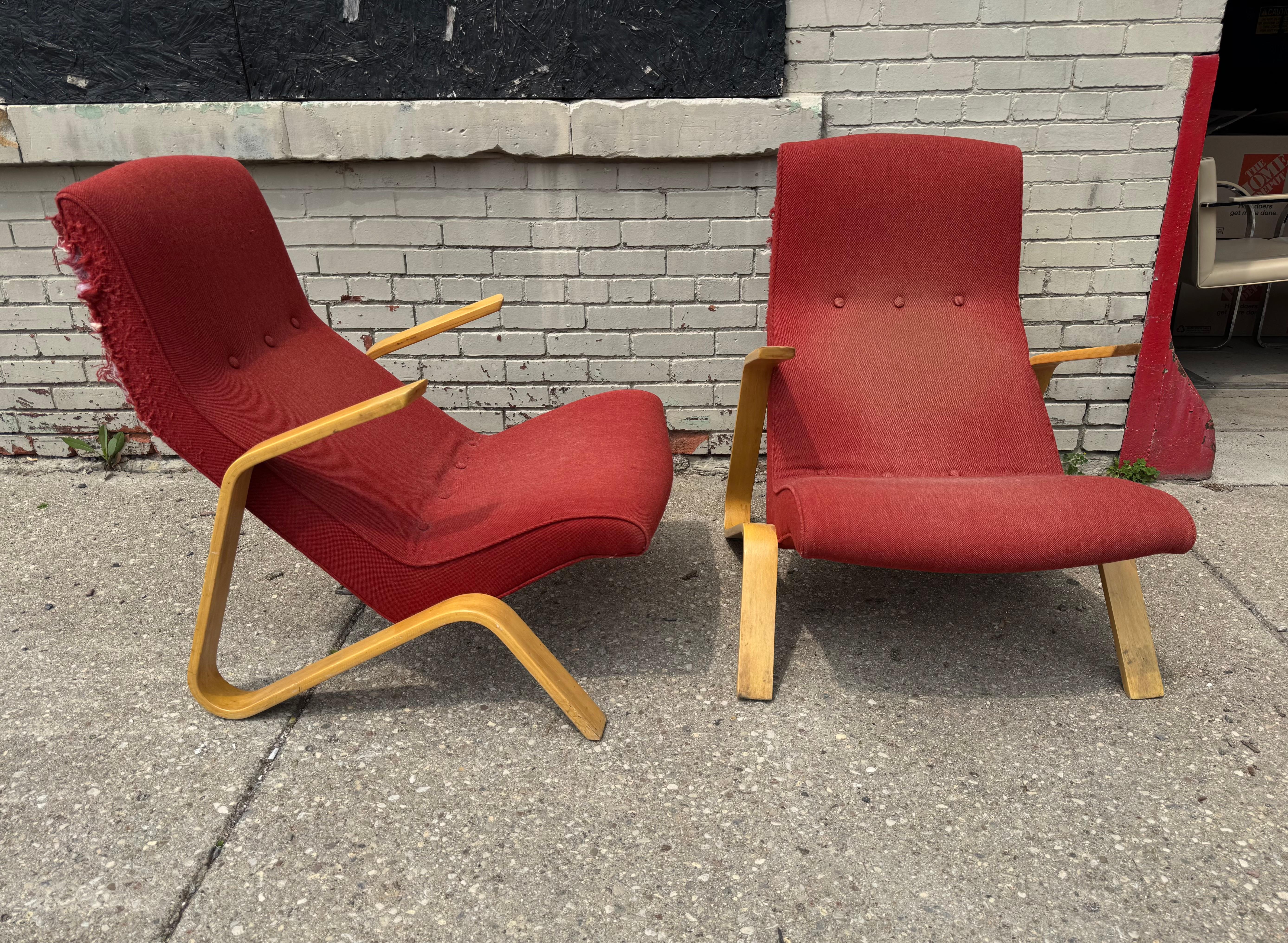 Metà XX secolo Classic Pair Grasshopper Lounge Chairs designed by Eero Saarinen for Knoll in vendita