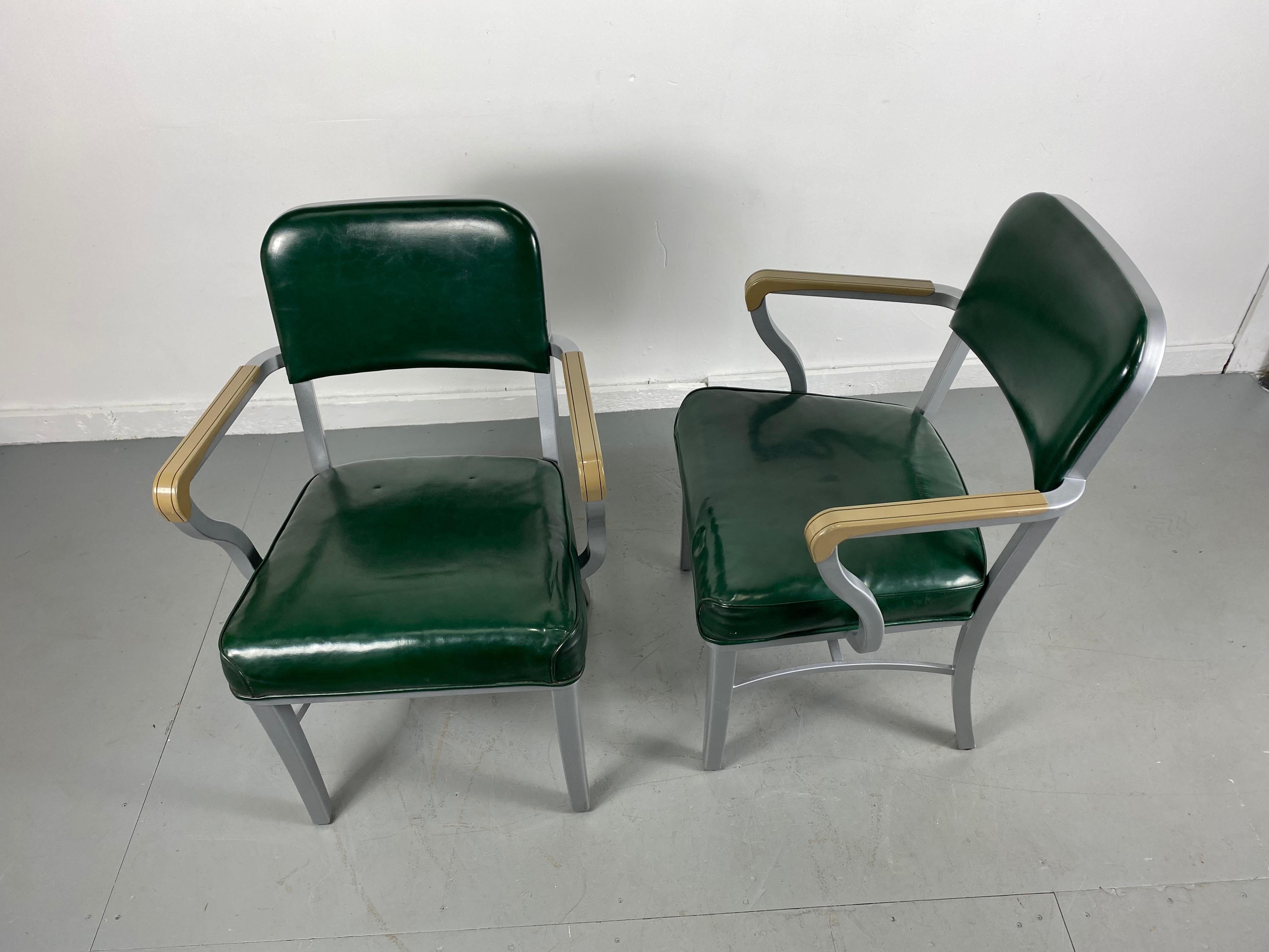 Classic Pair Grey Industrial Office Steel Tanker Arm Chairs by Steelcase In Good Condition In Buffalo, NY