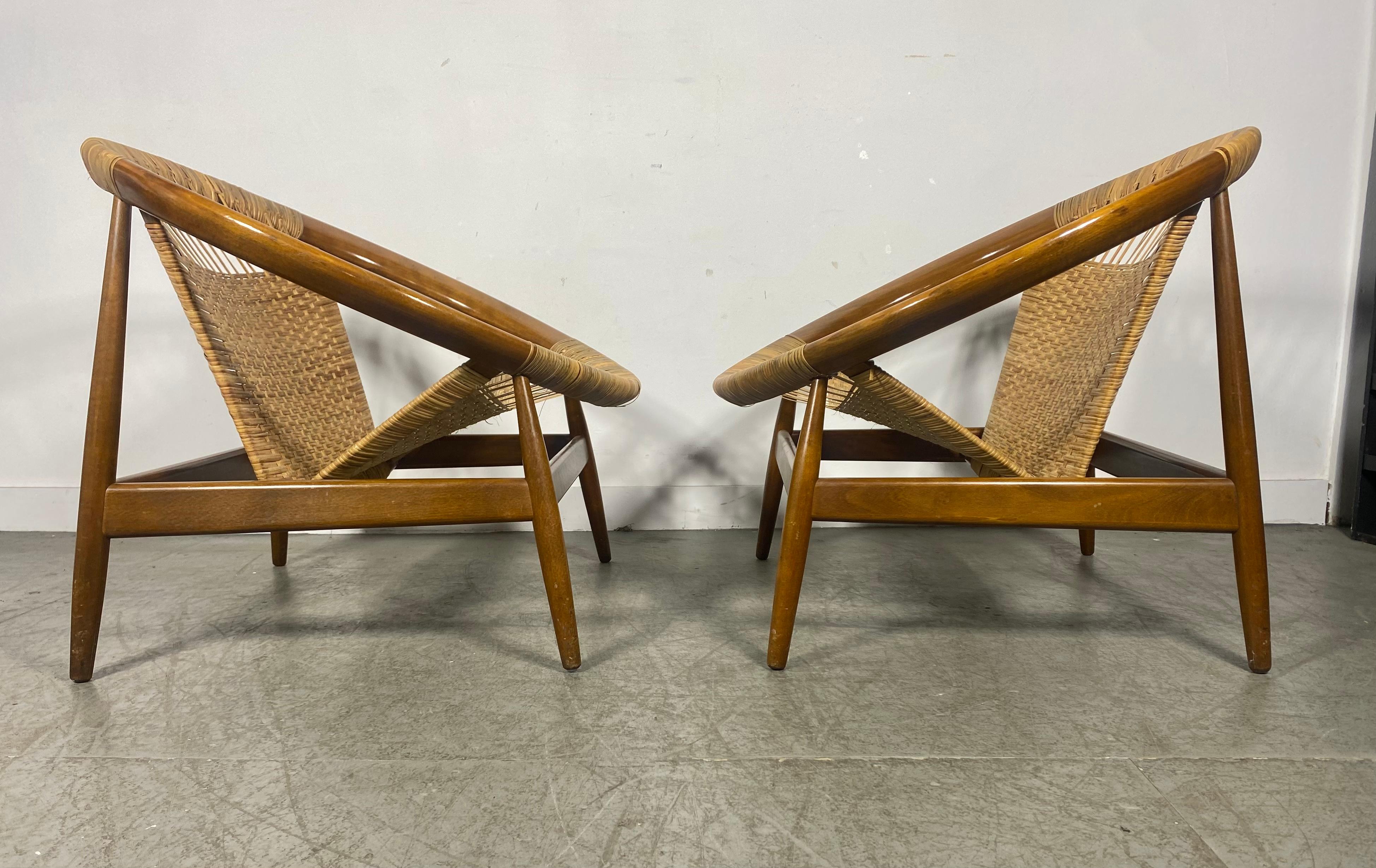 Classic pair Illum Wikkelsø Ringstol Lounge Chairs Scandinavian Modern Denmark For Sale 6