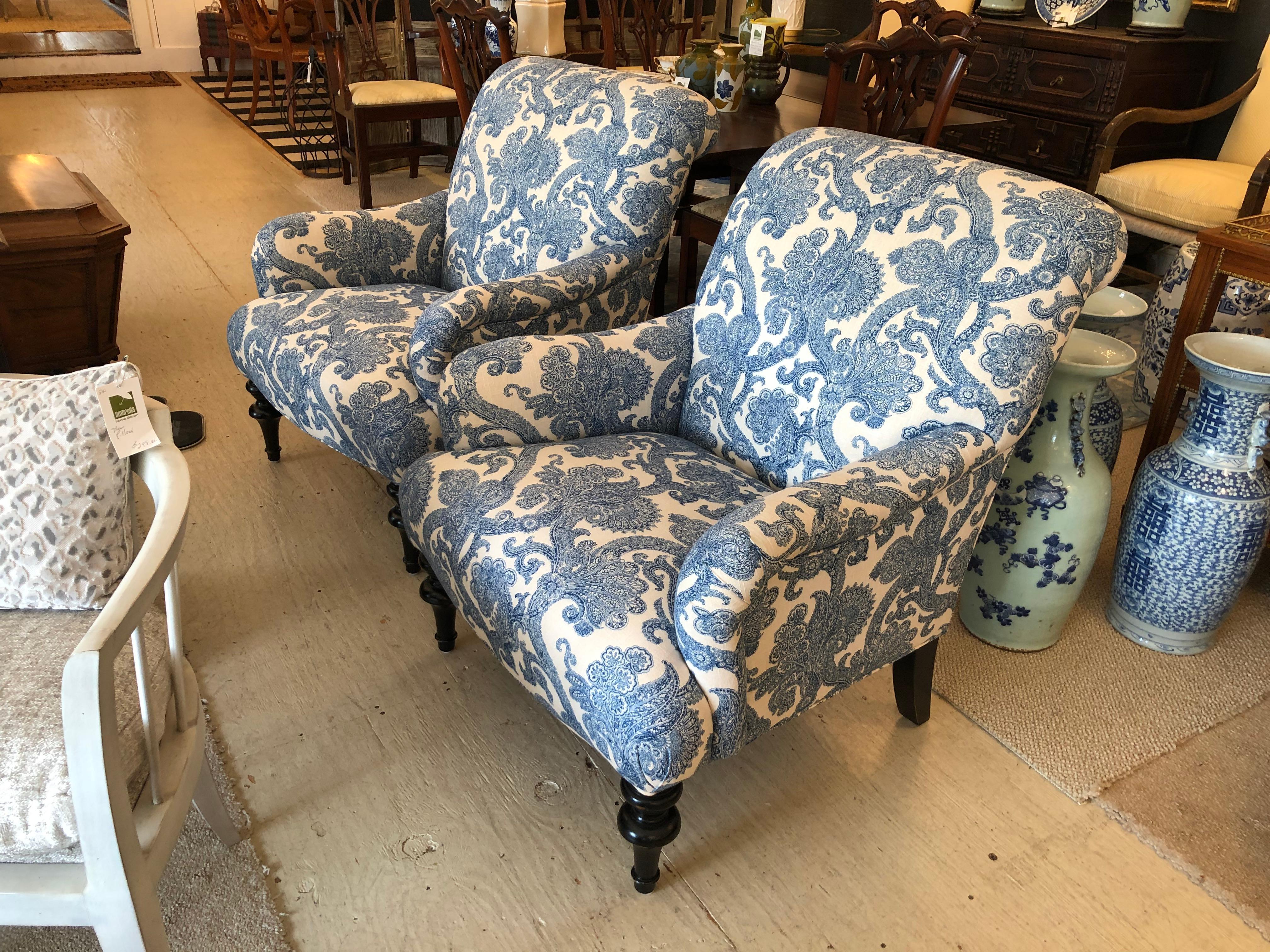 Classic Pair of Blue & White Big Rolled Arm Comfy Club Chairs In Good Condition In Hopewell, NJ