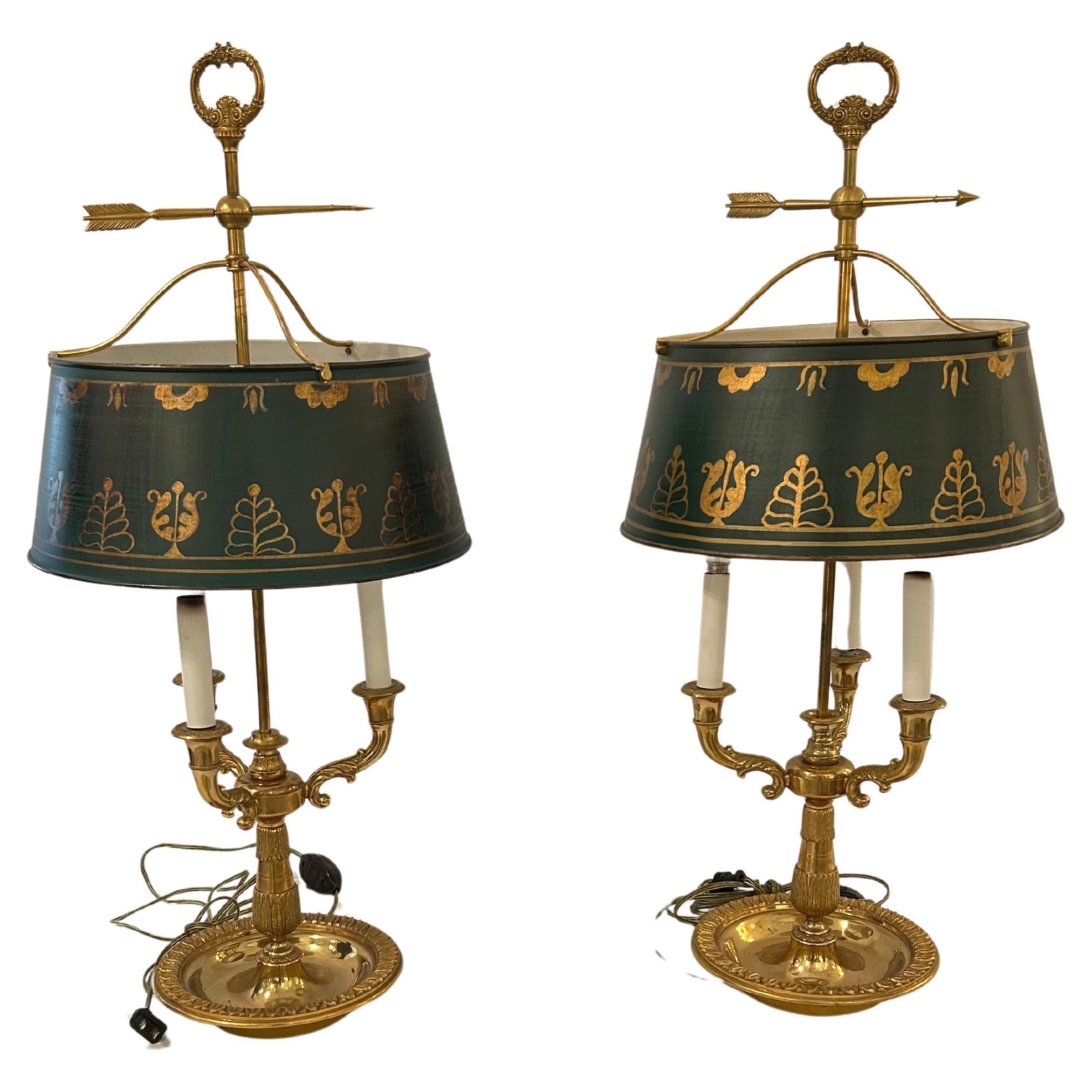 Coppia classica di lampade d'epoca in ottone finemente fuso Buillotte in vendita