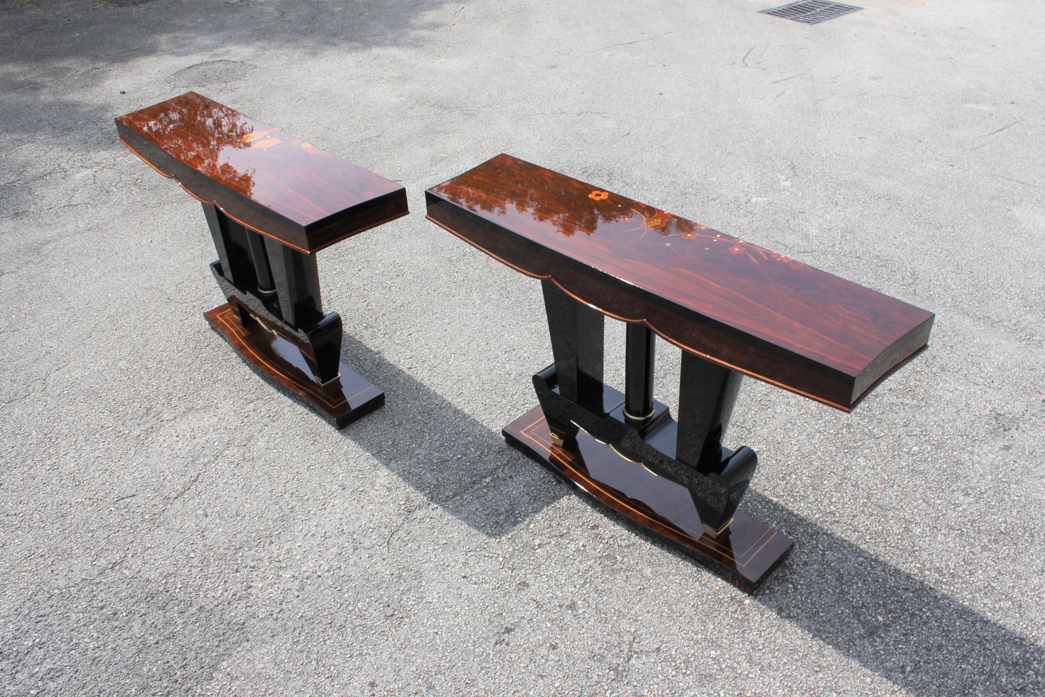 Classic Pair of French Art Deco Macassar Ebony Console Tables, circa 1940s 6