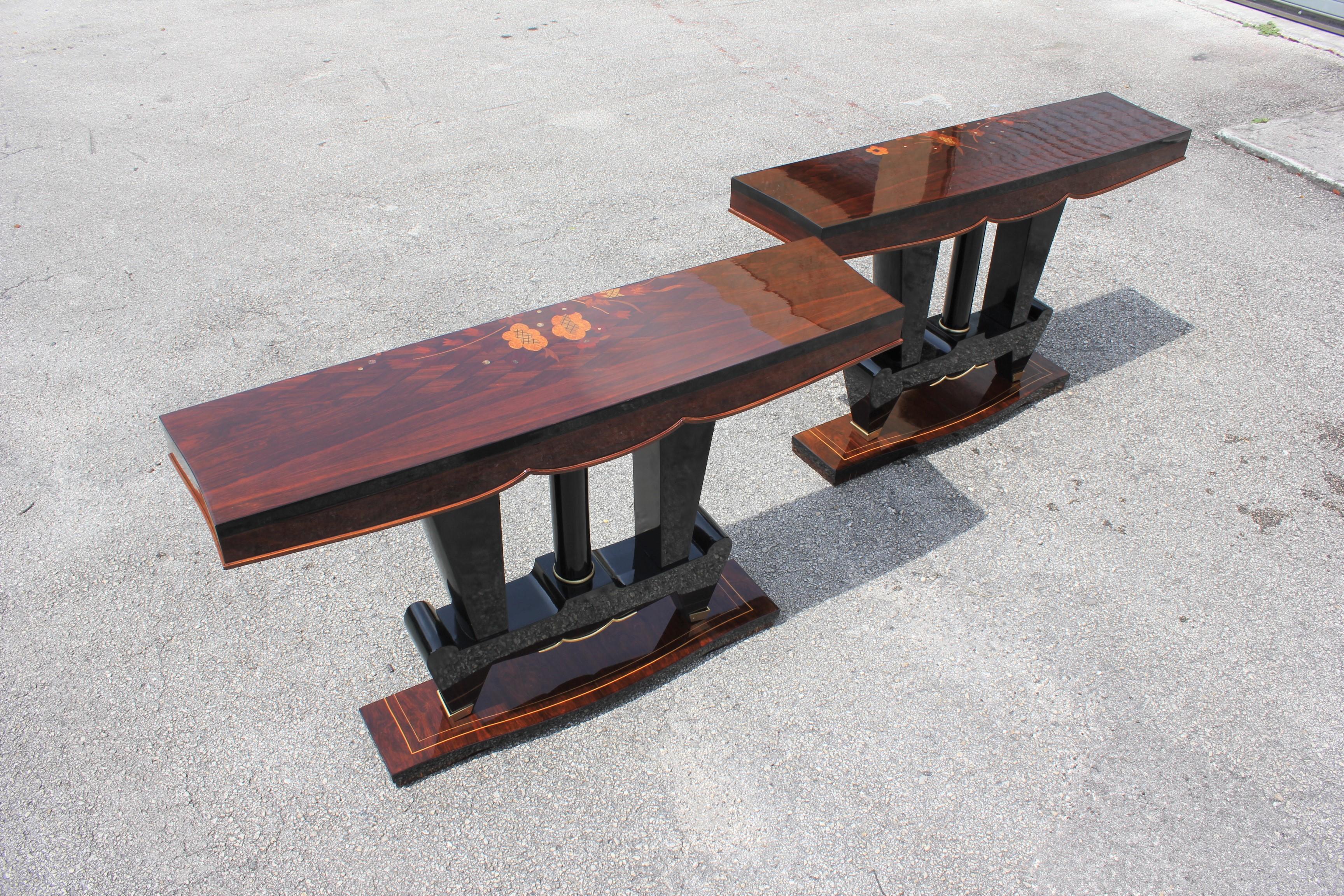 Classic Pair of French Art Deco Macassar Ebony Console Tables, circa 1940s In Excellent Condition In Hialeah, FL