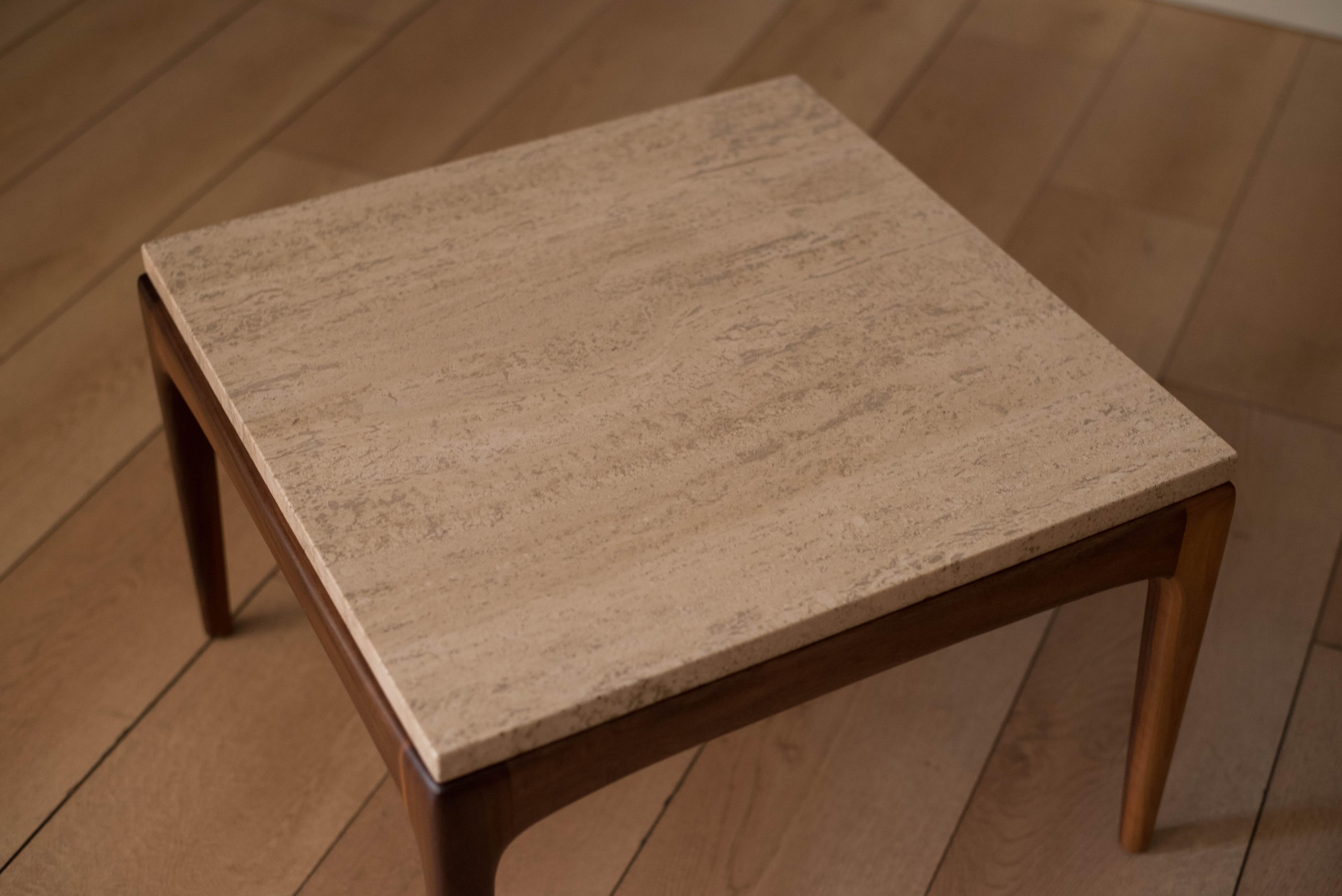 Classic Pair of Travertine and Walnut End Tables In Good Condition In San Jose, CA