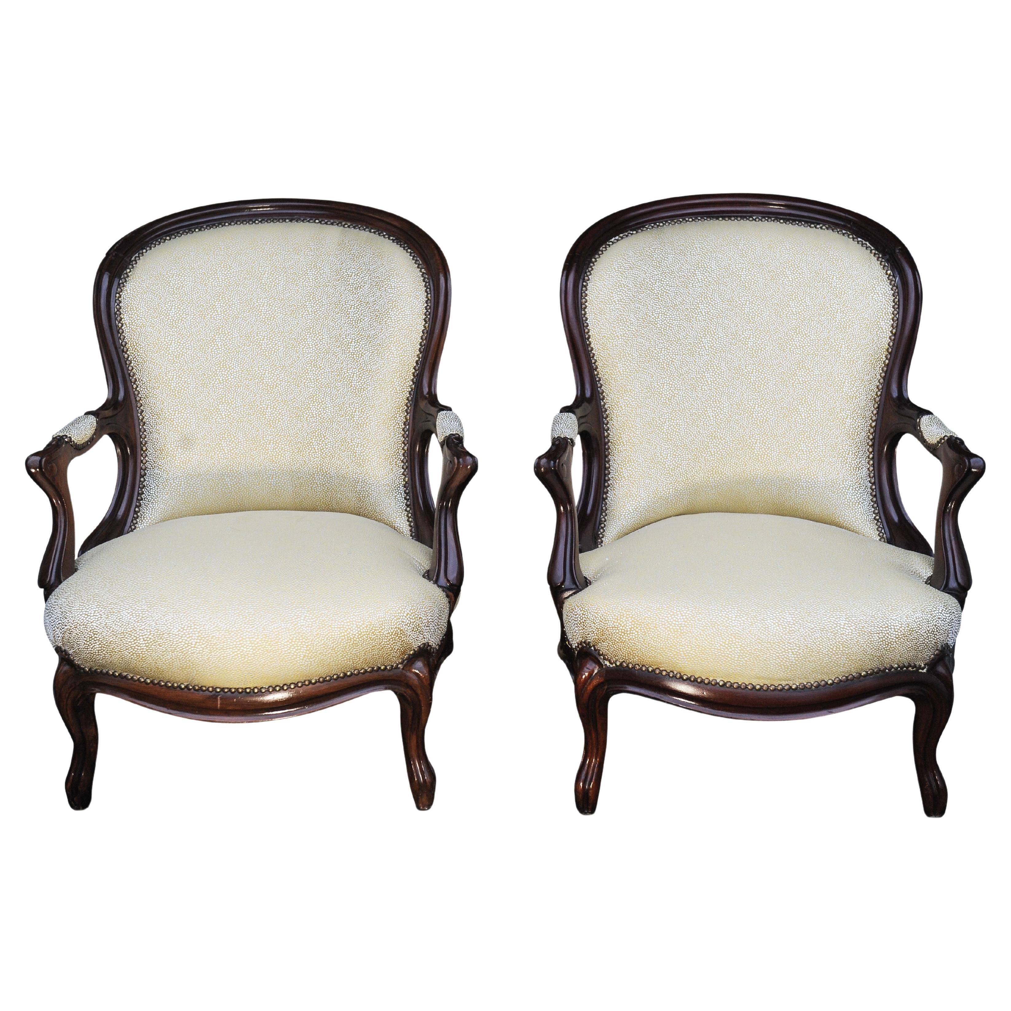 English Classic Pair of Victorian Shagreen Upholstered Mahogany Framed Open Armchairs For Sale