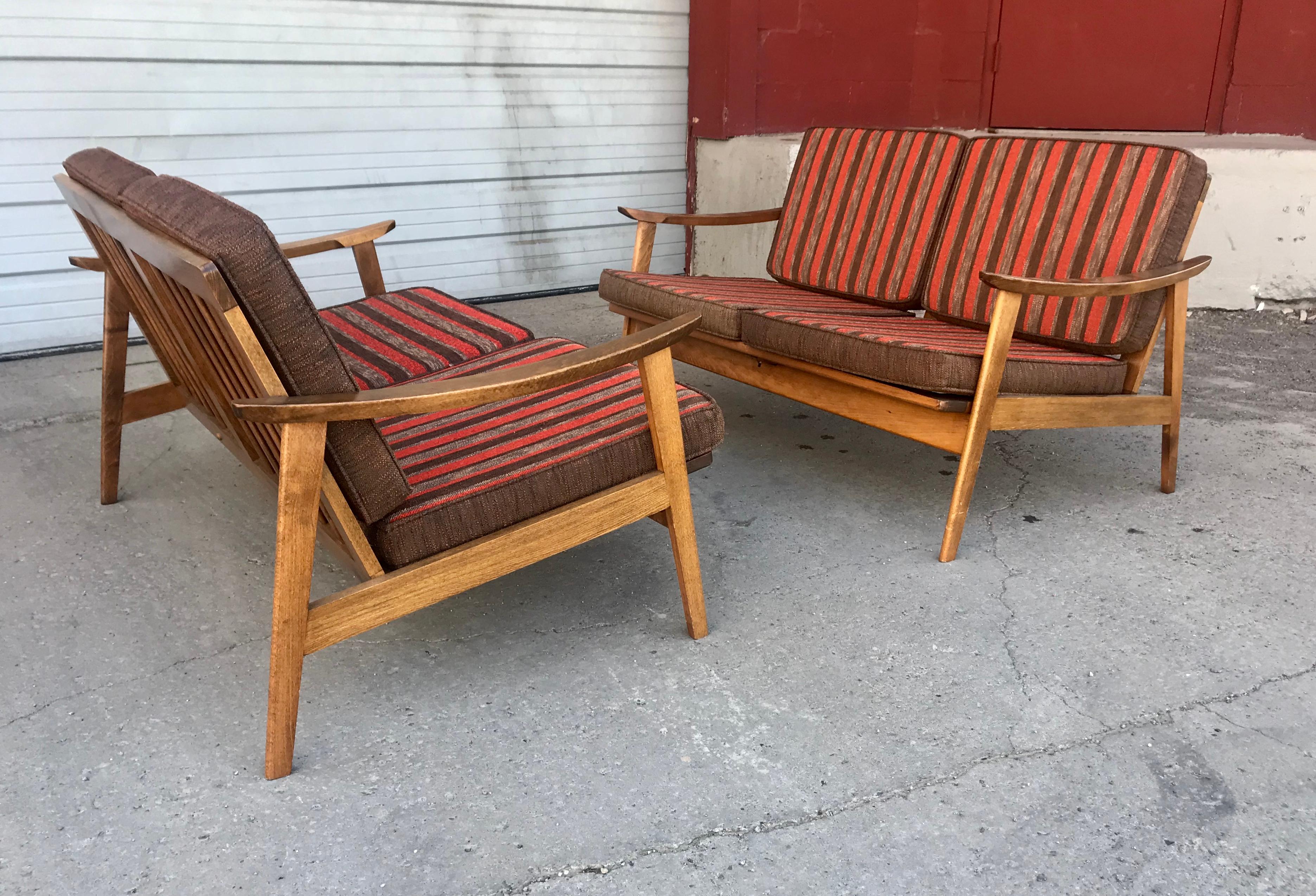 Classic Pair of Scandinavian Modernist Hans Wegner Style Walnut Settee's In Good Condition In Buffalo, NY