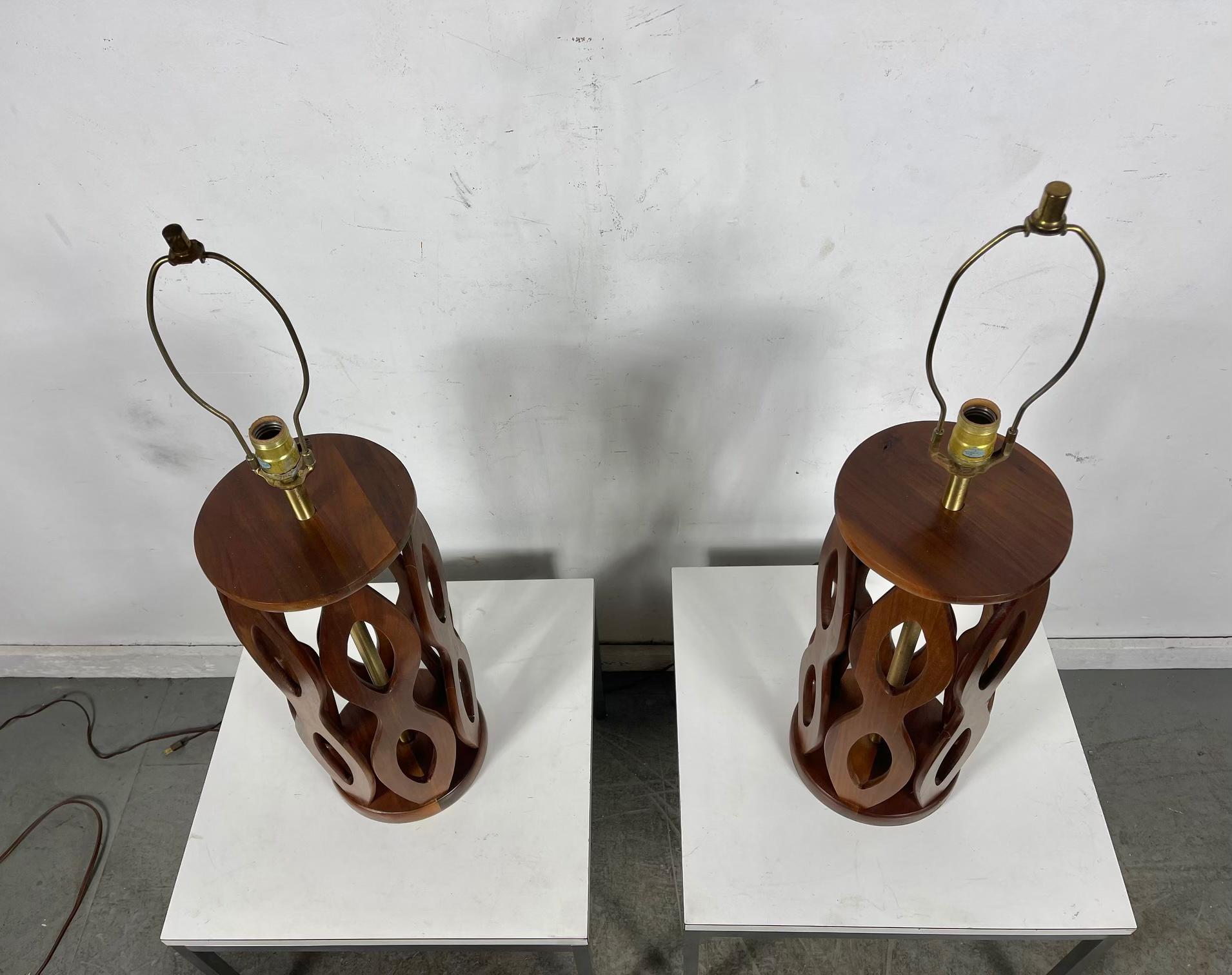 American Classic Pair Sculpted Walnut Mid Century Modern Table Lamps by Modeline Lamp Co. For Sale