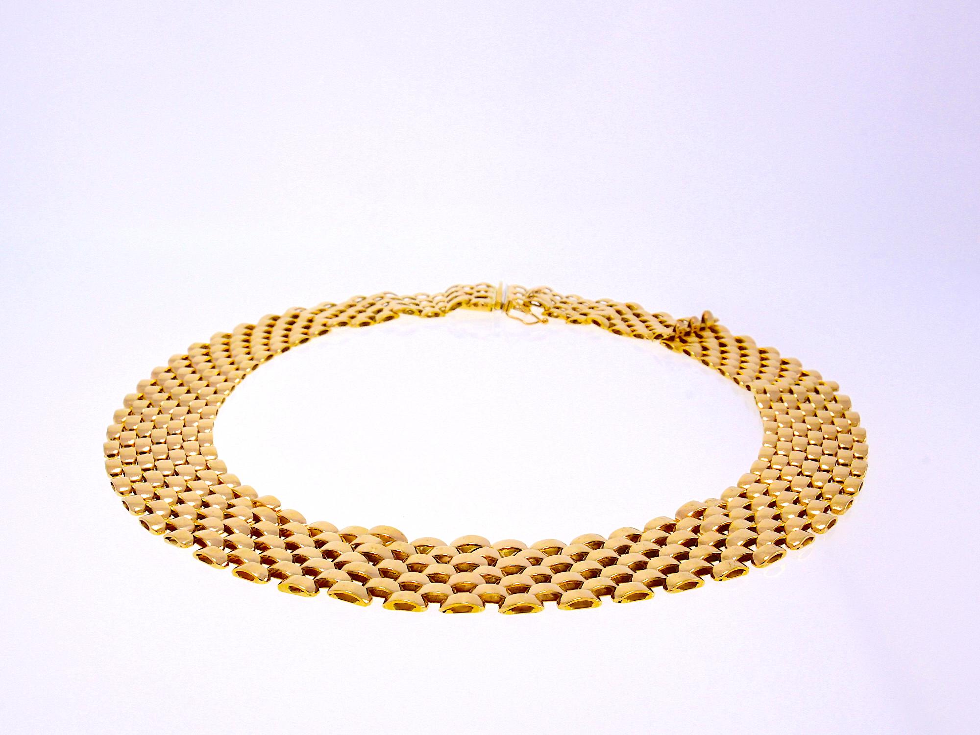 Classic Panther Collar 14 Karat Yellow Gold Necklace 62 Grams In Excellent Condition In Daytona Beach, FL