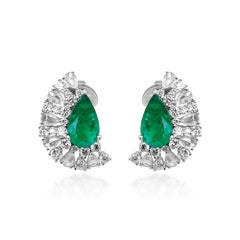 Classic Pear-Cut Emerald with White Diamond Accents 18k White Gold Earring