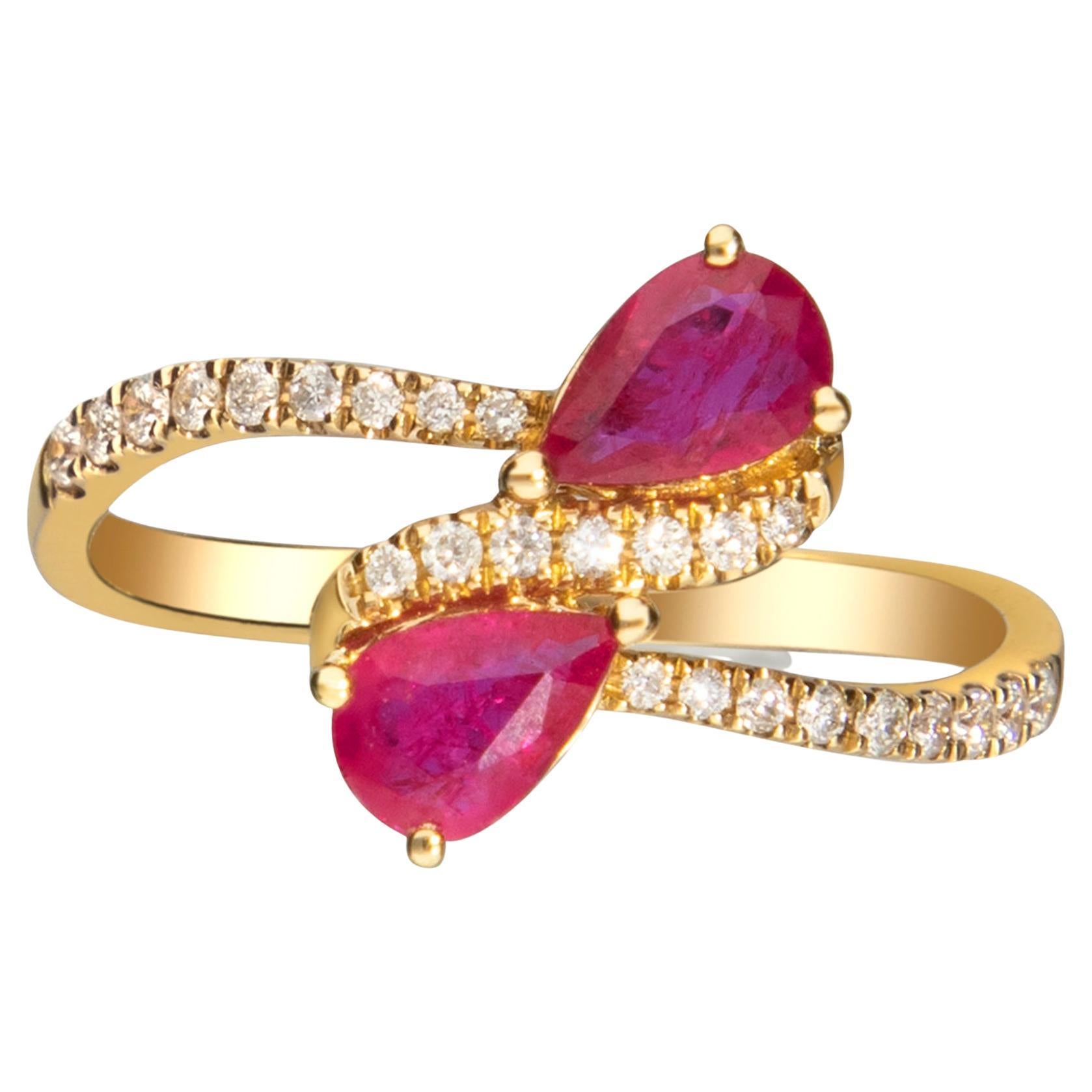 Classic Pear-Cut Ruby with Round-Cut Diamond 10k Yellow Gold Ring For Sale