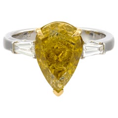 Classic Pear-Cut Yellow Diamond with Round-Cut White Diamond 18k TT Gold Ring