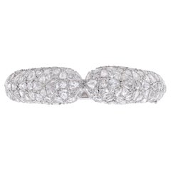 Bracelet jonc classique en or blanc 18 carats avec diamants blancs taillés en poire et rose