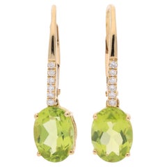 Vintage Classic Peridot Oval Cut With Diamond Accents 10K Yellow Gold Earring