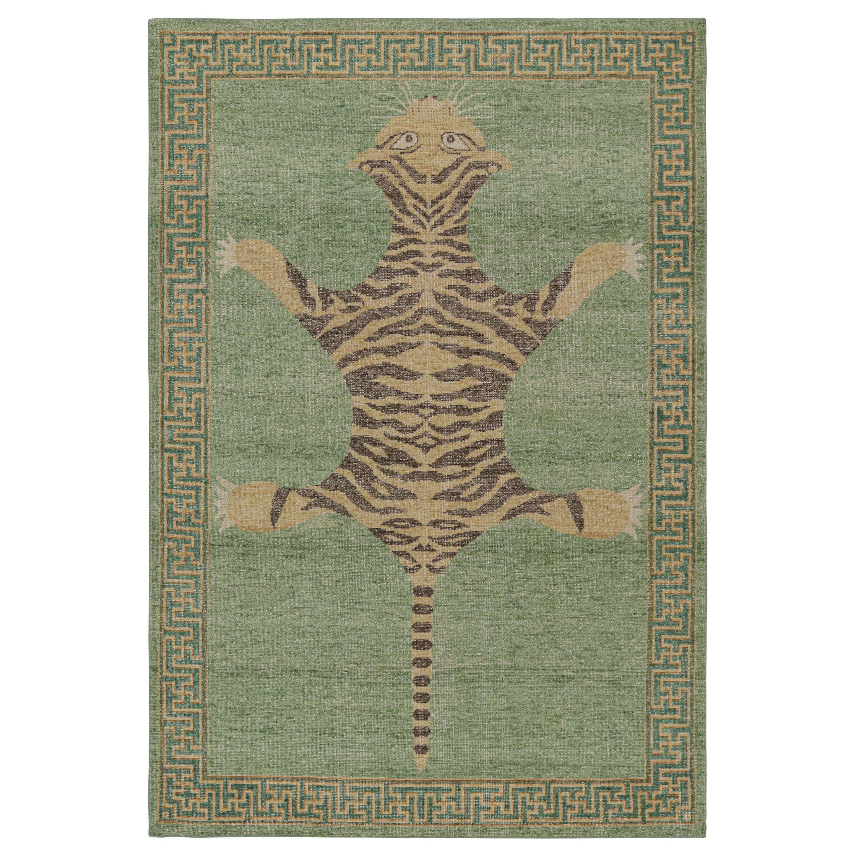 Tappeto classico Pictorial Tiger con motivo personalizzato in verde e marrone di Rug & Kilim