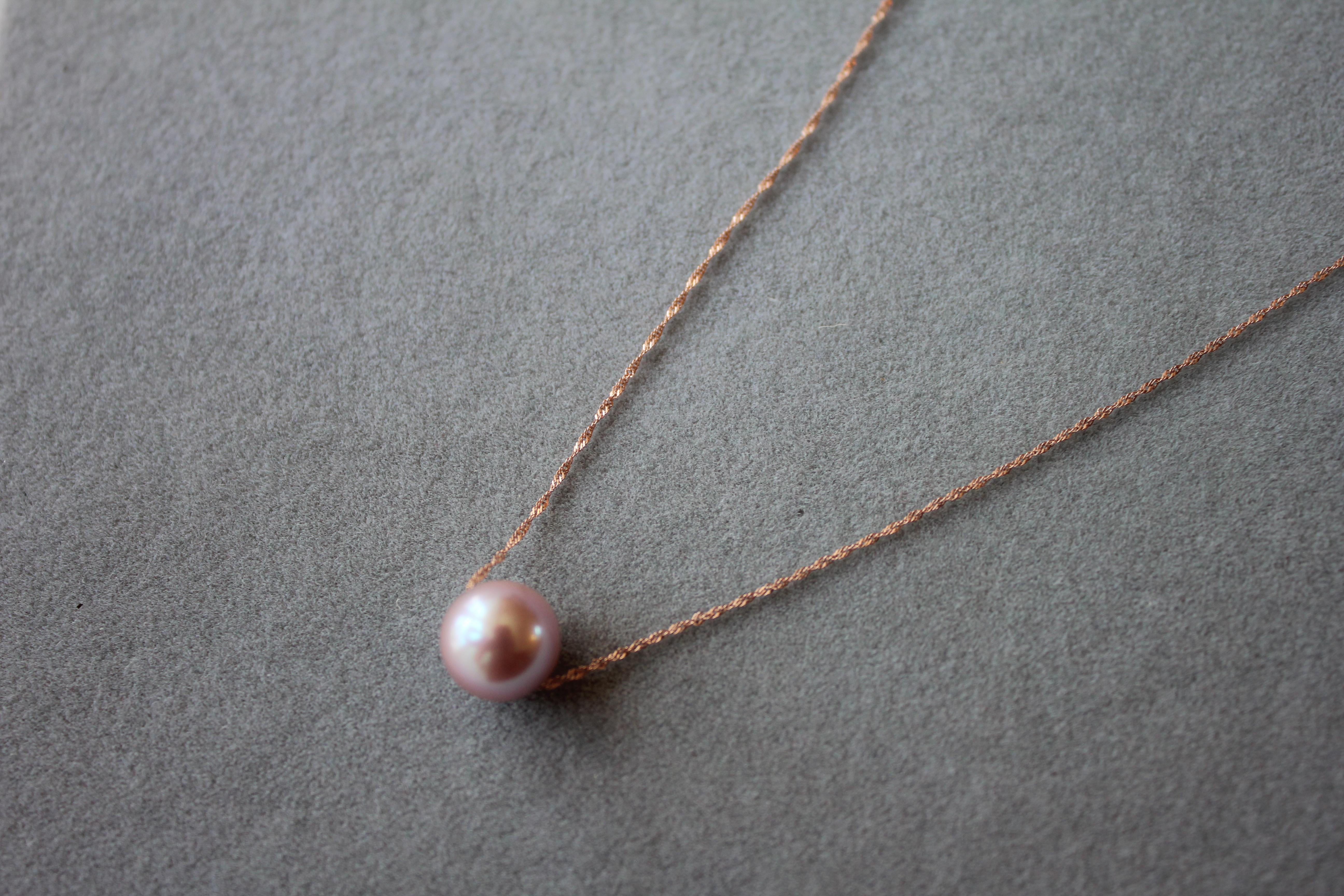 Classic Pink Rose Pearl 14 Karat Rose Gold Dainty Chain Pendant Charm Necklace For Sale 6