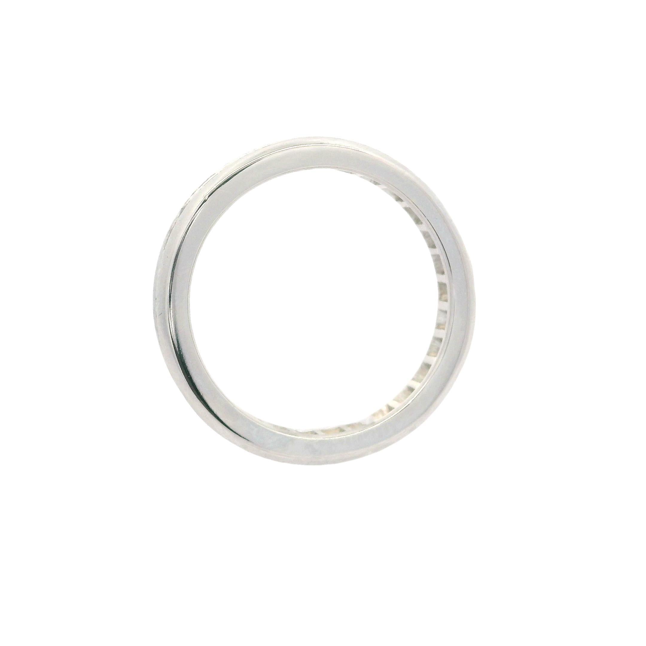 Brilliant Cut Classic Platinum 1.02ctw Round Channel Set Diamond Eternity Band Ring For Sale