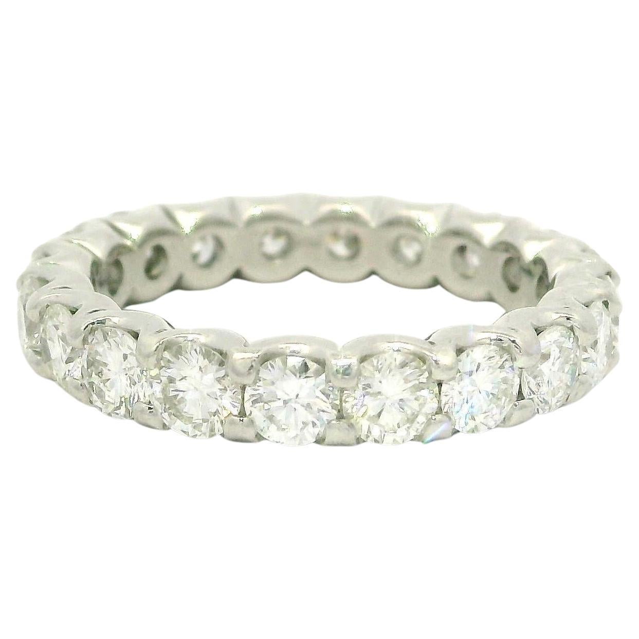 Bague de mariage en platine 2ctw à diamants ronds pour l'éternité