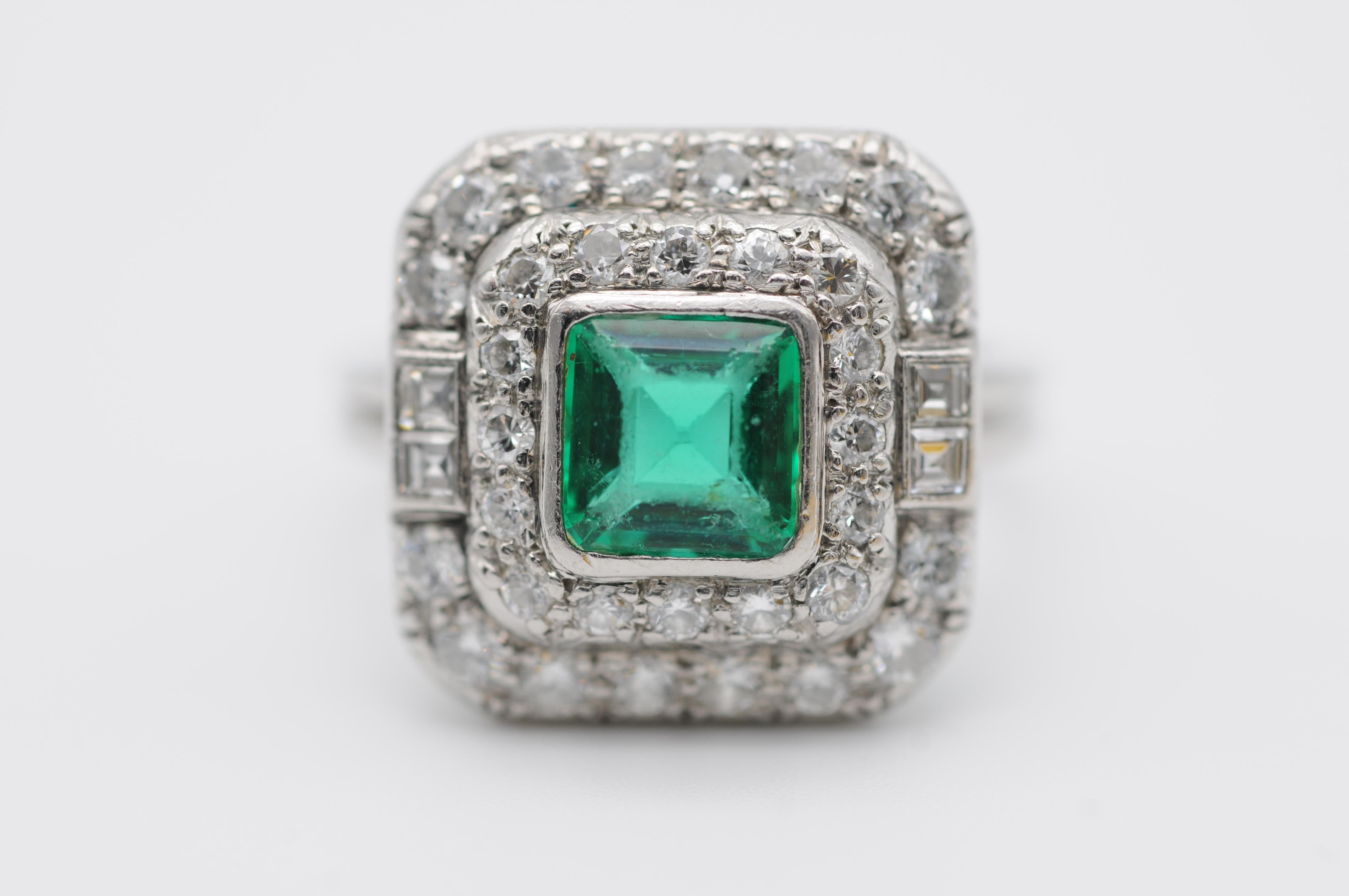 Classic Platinum Emerald Ring with Diamonds 6