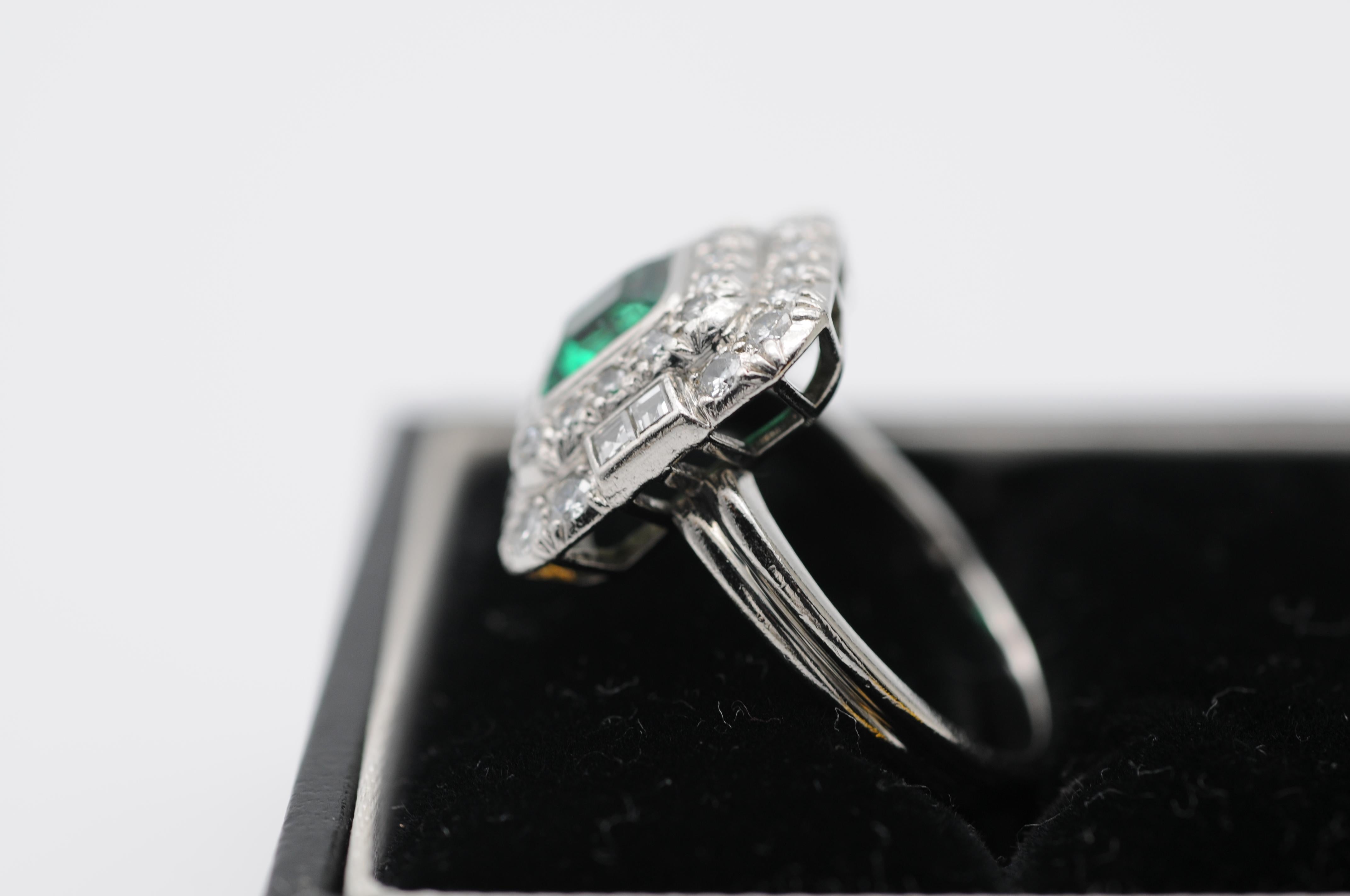 Women's or Men's Classic Platinum Emerald Ring with Diamonds