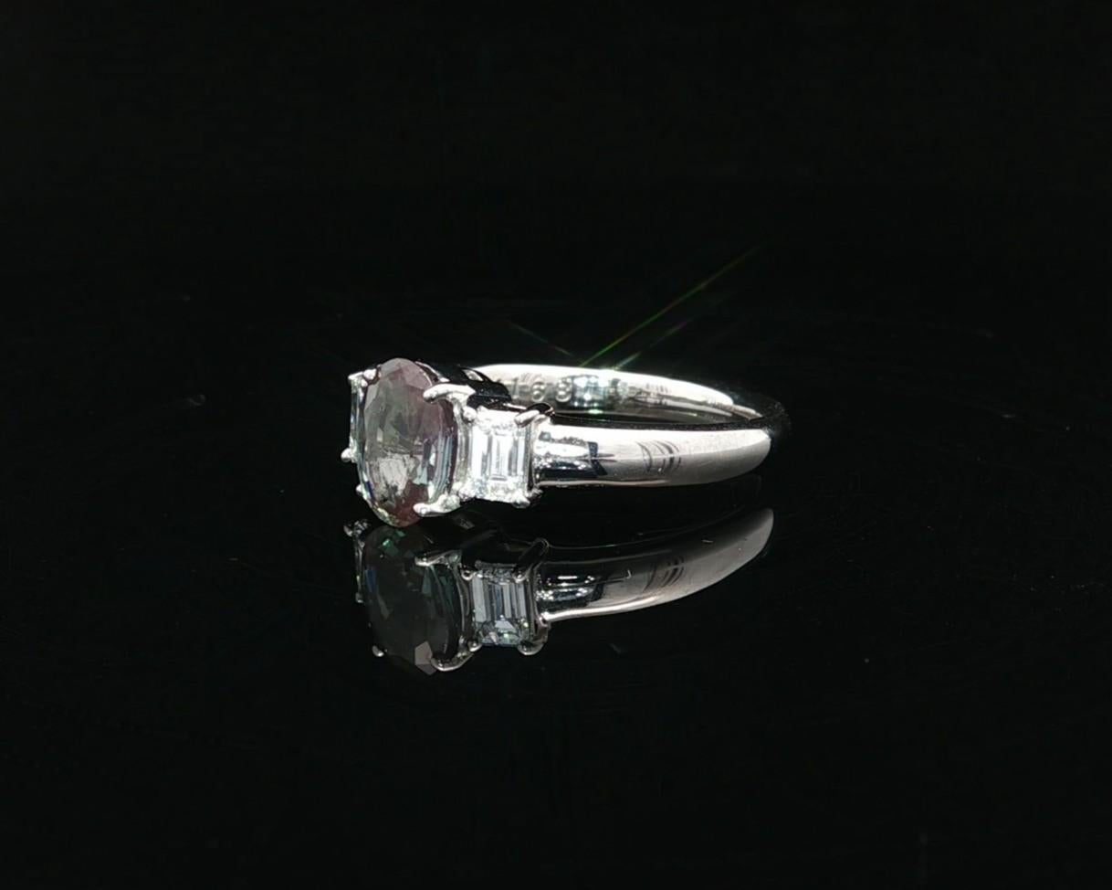 Bague classique en platine GIA 1.58ctw Top Color Change Diamond Alexandrite Accents Pour femmes en vente